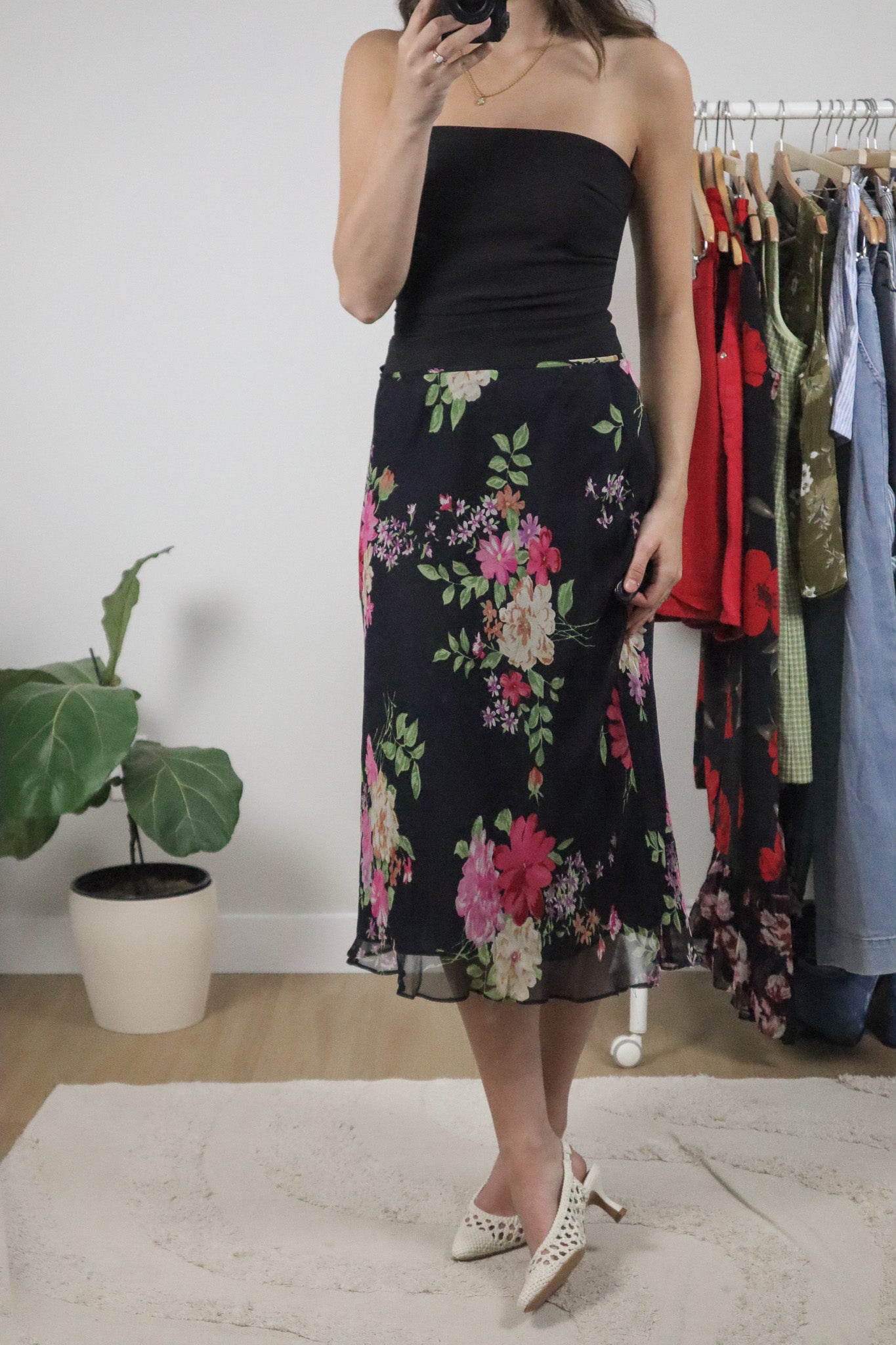 Vintage x Silk Floral Midi Skirt (8/10)