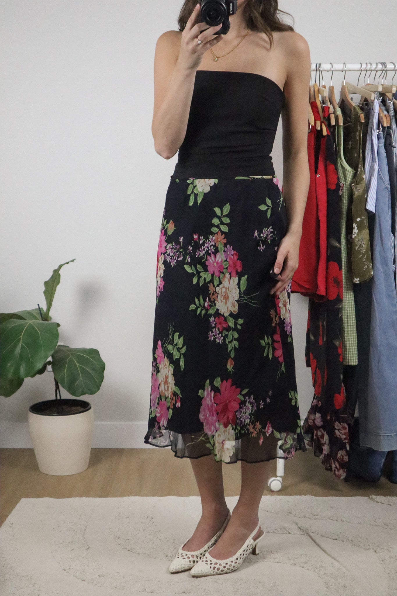 Vintage x Silk Floral Midi Skirt (8/10)