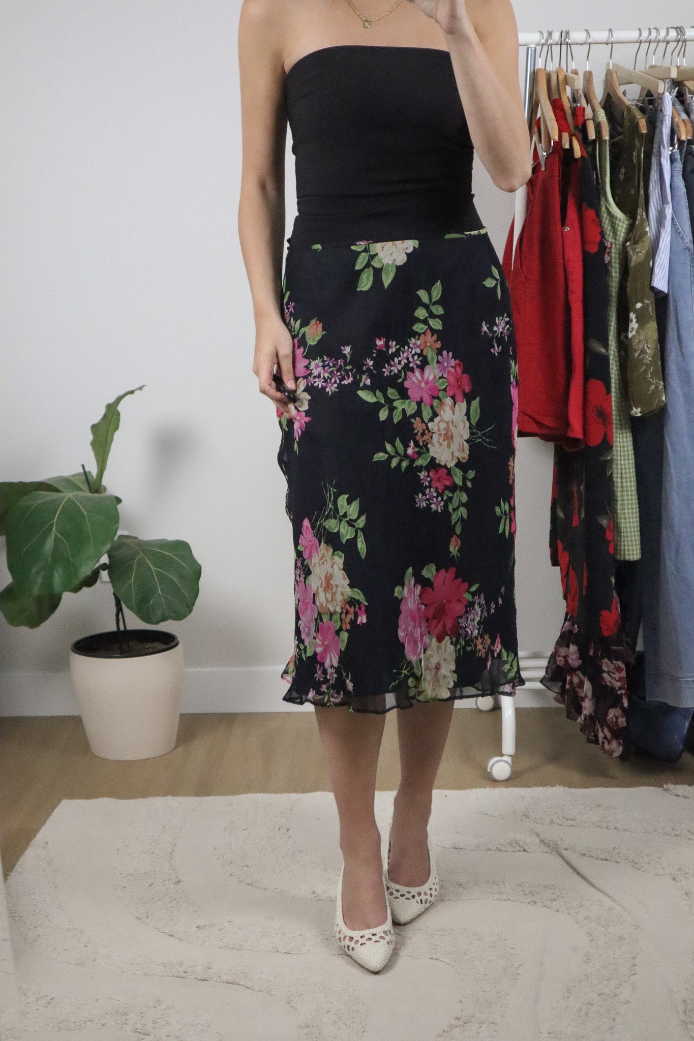 Vintage x Silk Floral Midi Skirt (8/10)