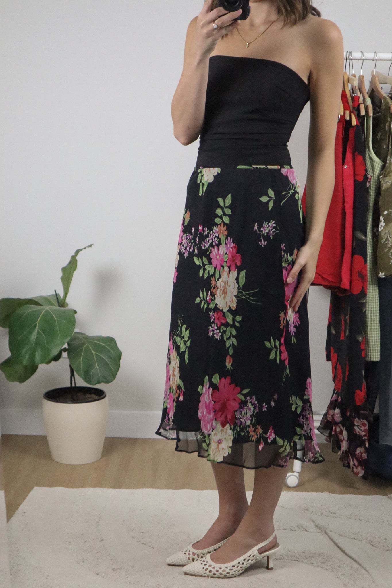 Vintage x Silk Floral Midi Skirt (8/10)