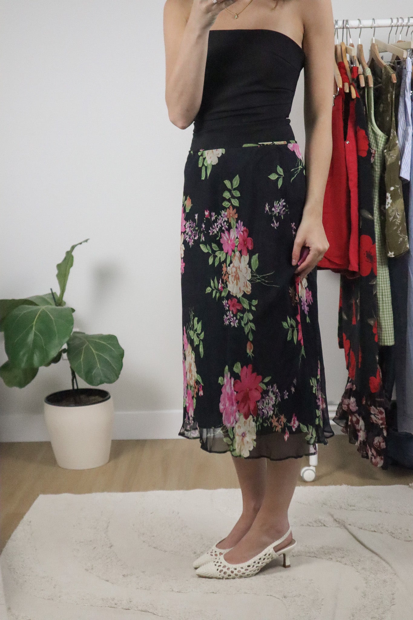 Vintage x Silk Floral Midi Skirt (8/10)