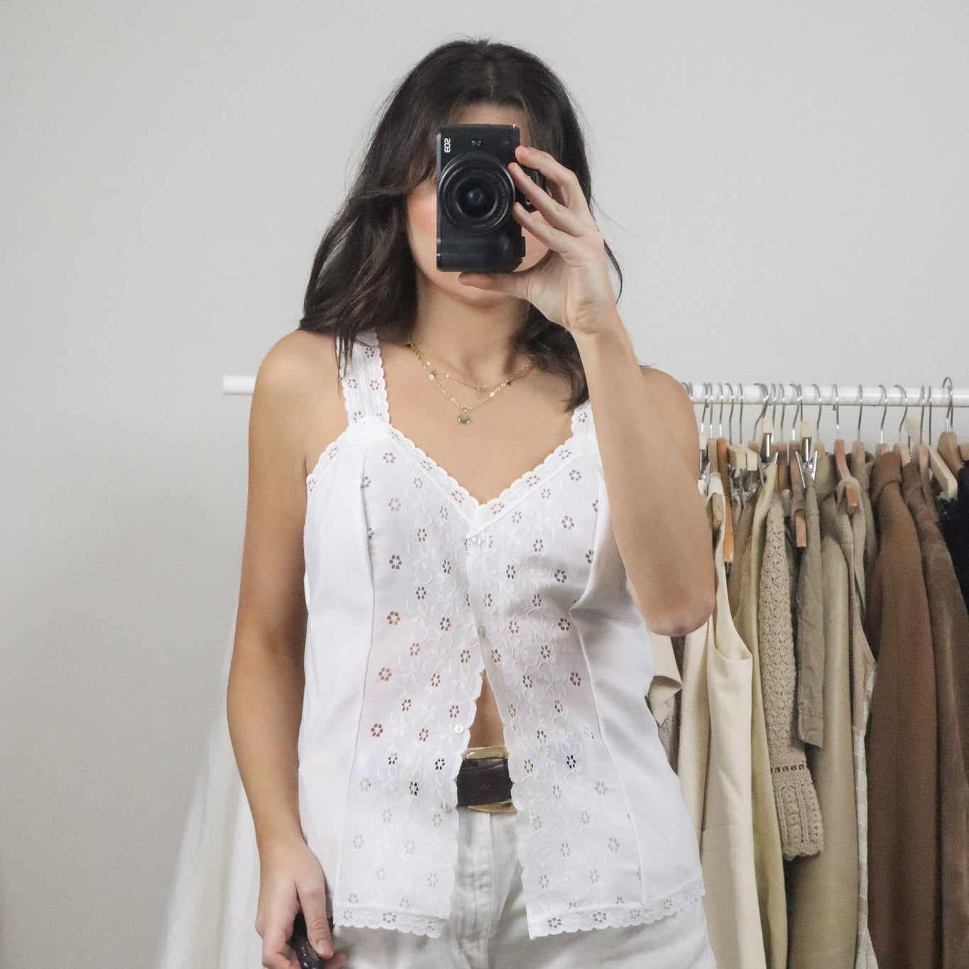 Made in Canada x Vintage x Eyelet Button Up Tank (M)
