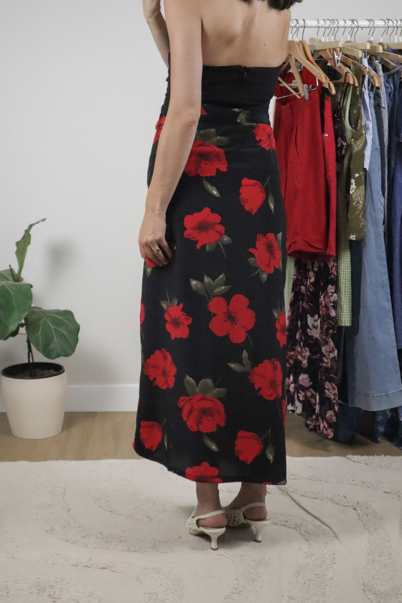 Vintage x Flower Button Maxi Skirt (L)