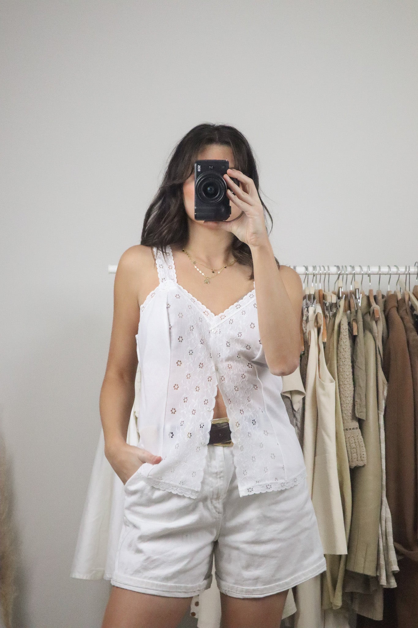 Made in Canada x Vintage x Eyelet Button Up Tank (M)