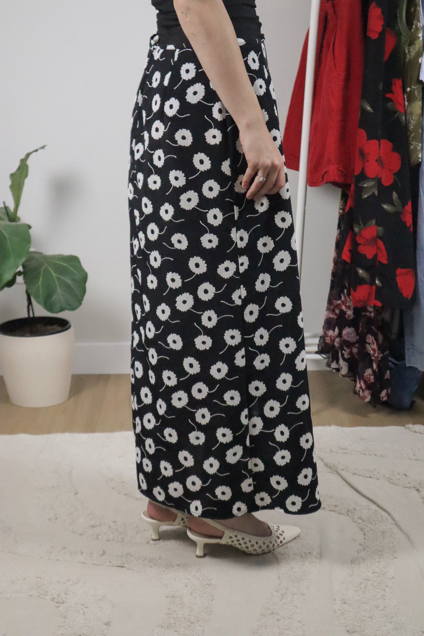 Made in Canada x Vintage x Flower Maxi Skirt (10)