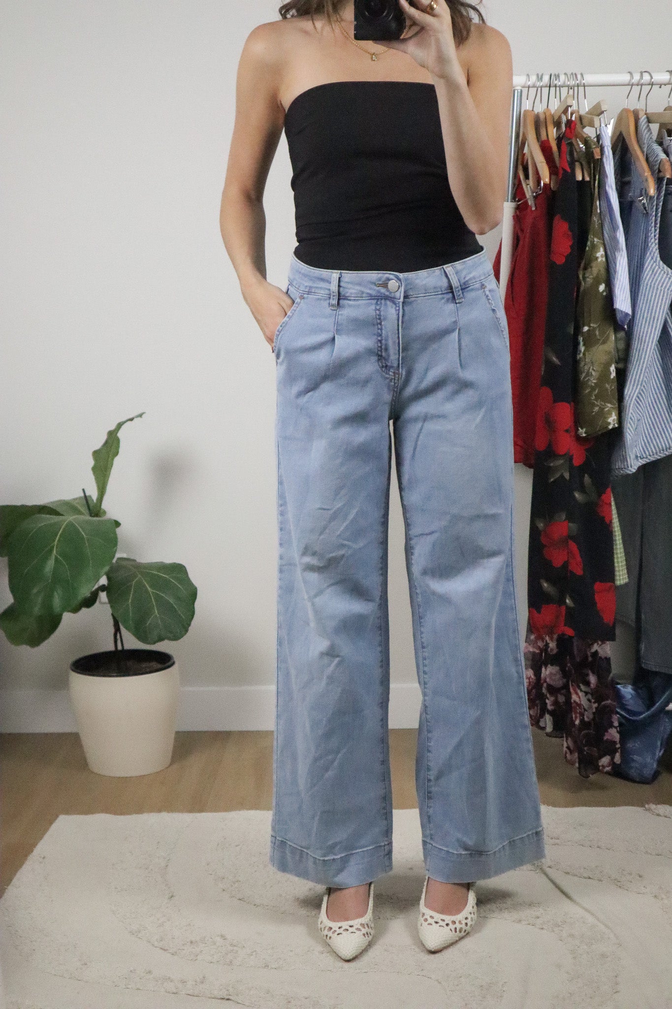 Vintage x Wide Leg Pleated Jeans (6)