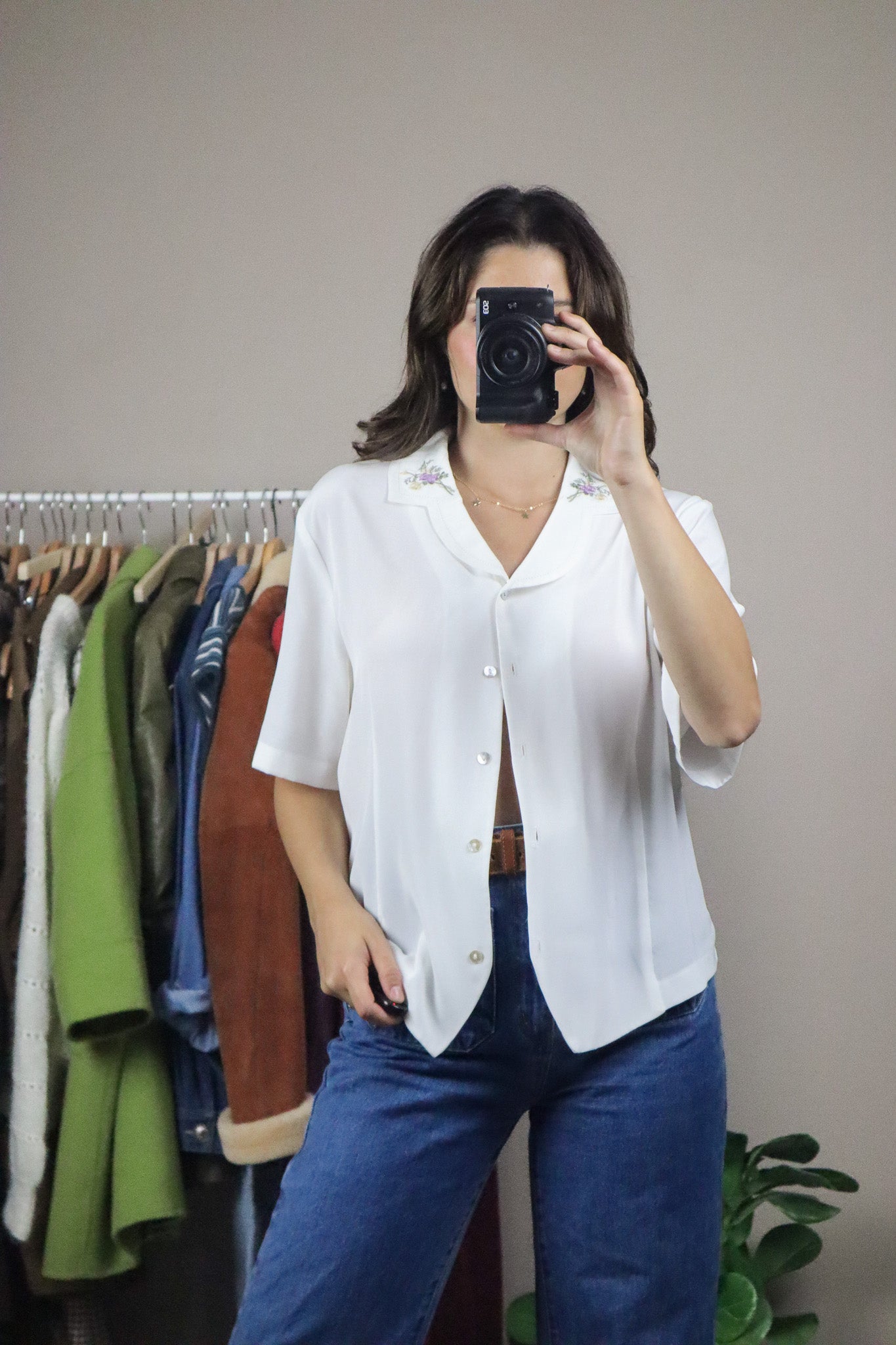 Vintage x Embroidered Short-Sleeve Blouse (M)