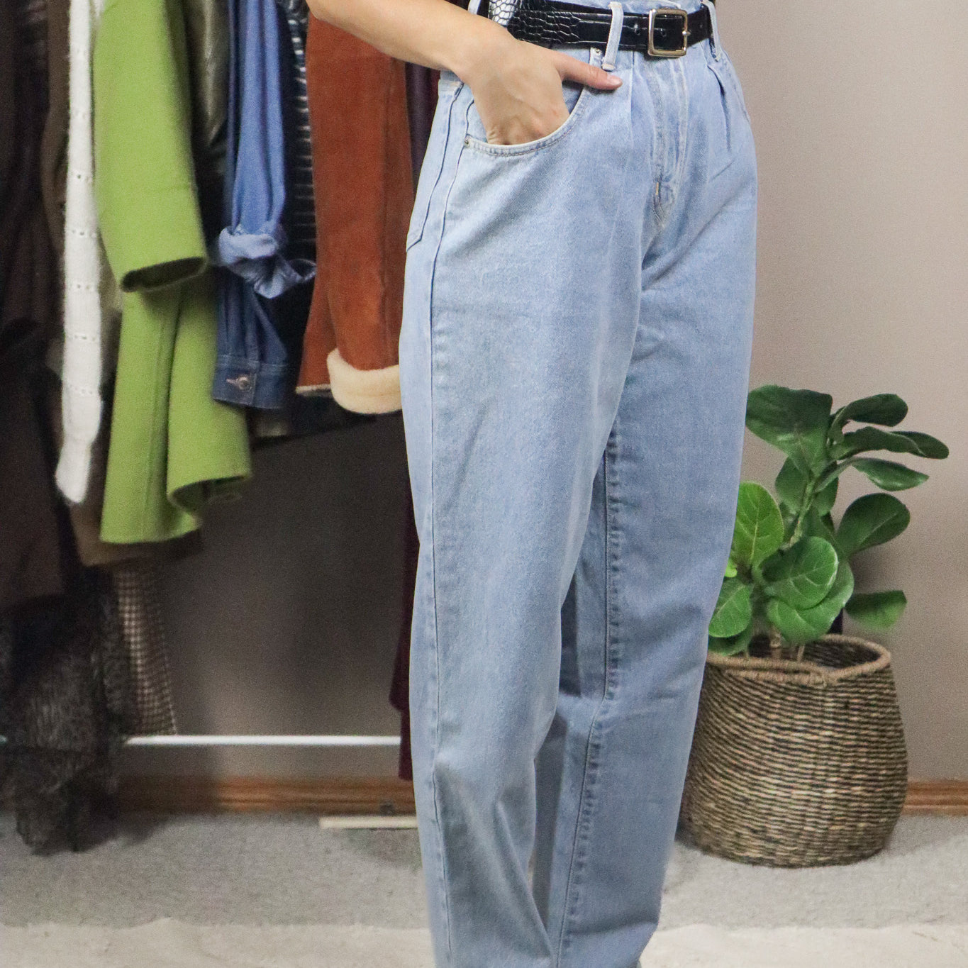Deadstock x Vintage x Pleated Jeans (2)