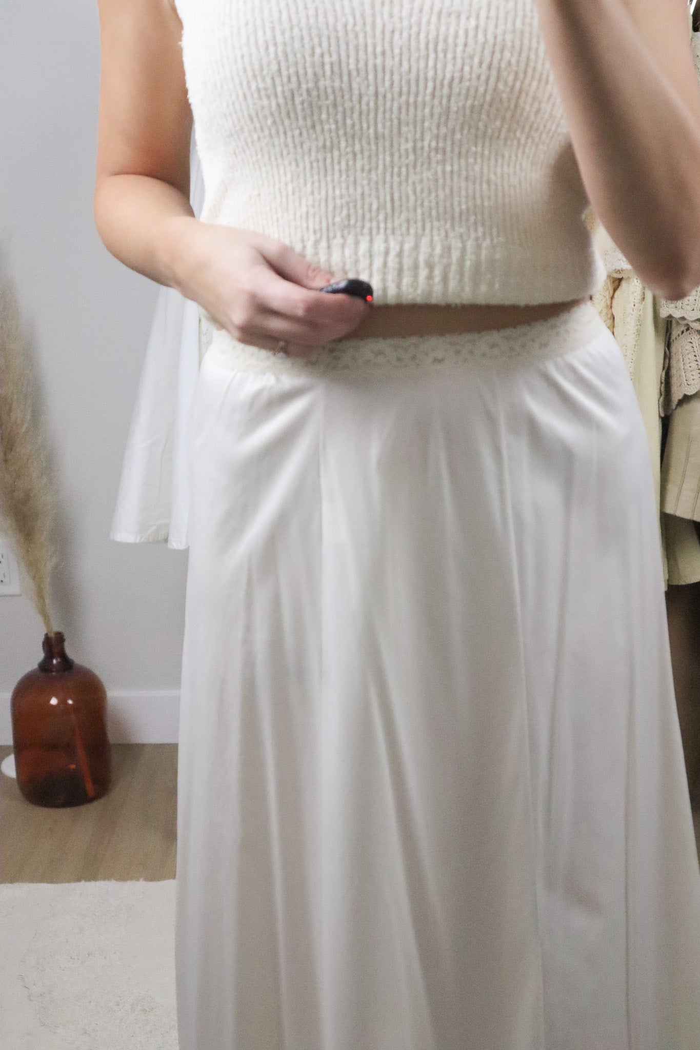 Made in Canada x Vintage x Lace Maxi Slip (S)