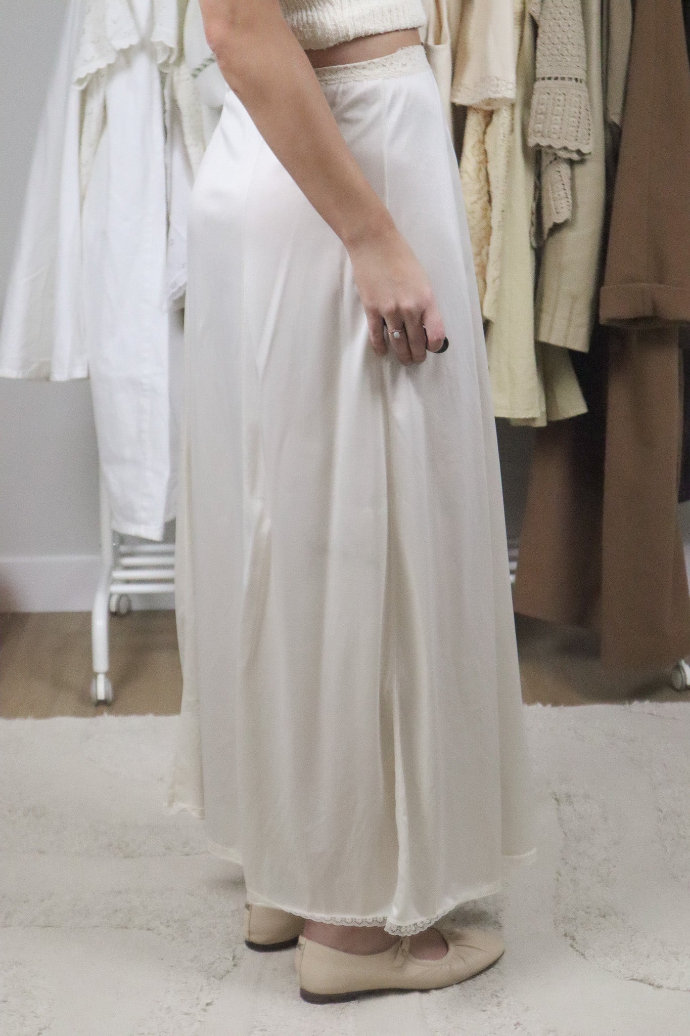 Made in Canada x Vintage x Lace Maxi Slip (S)
