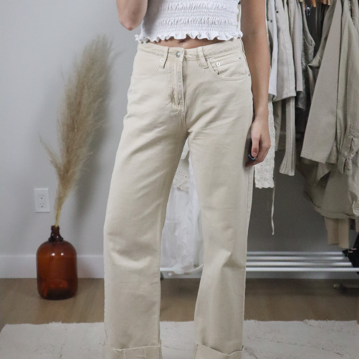 Modern x Cuffed Straight Leg Jeans (2/4)