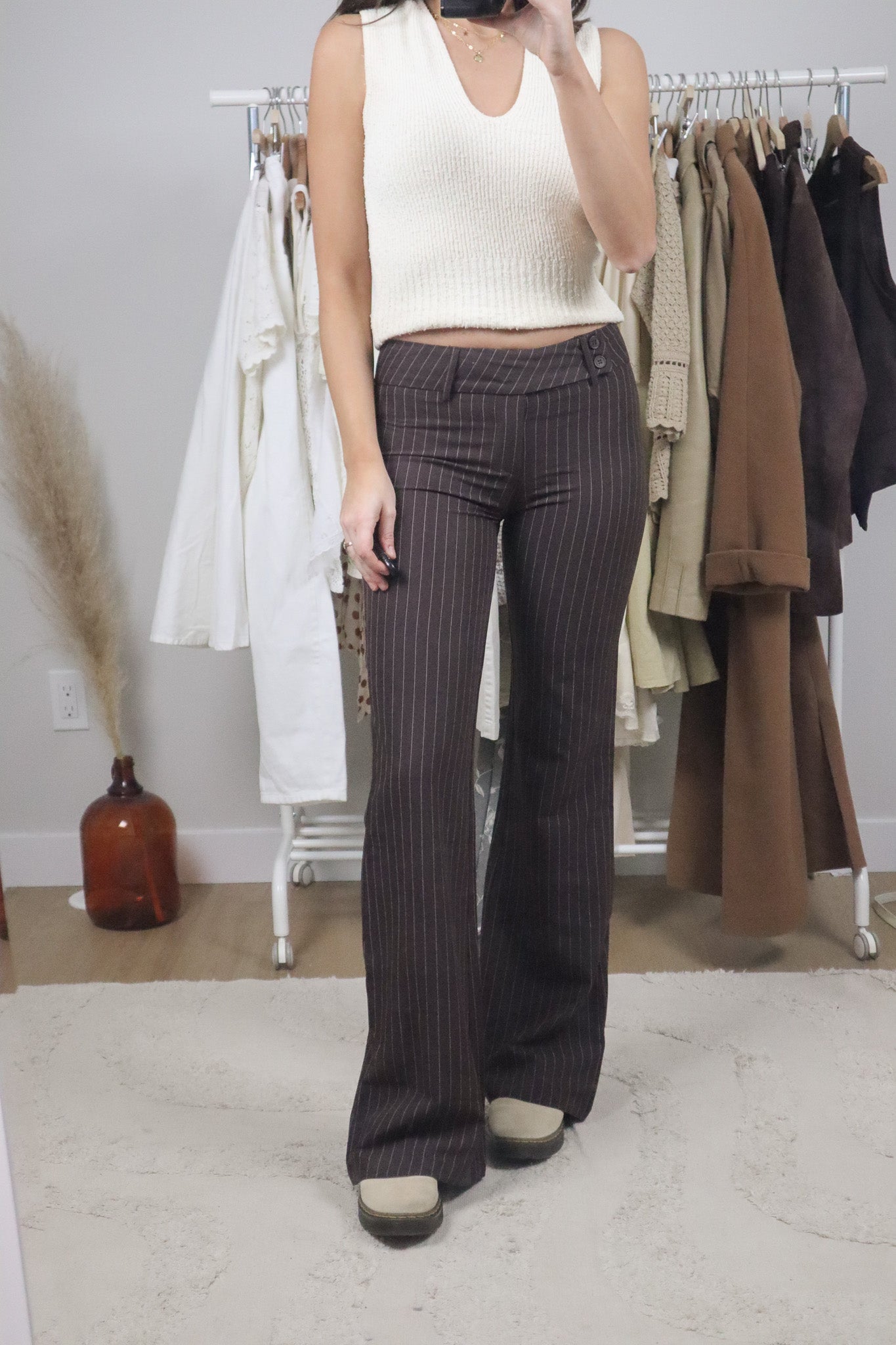 Modern x Pinstrip Low-Rise Pants (4)