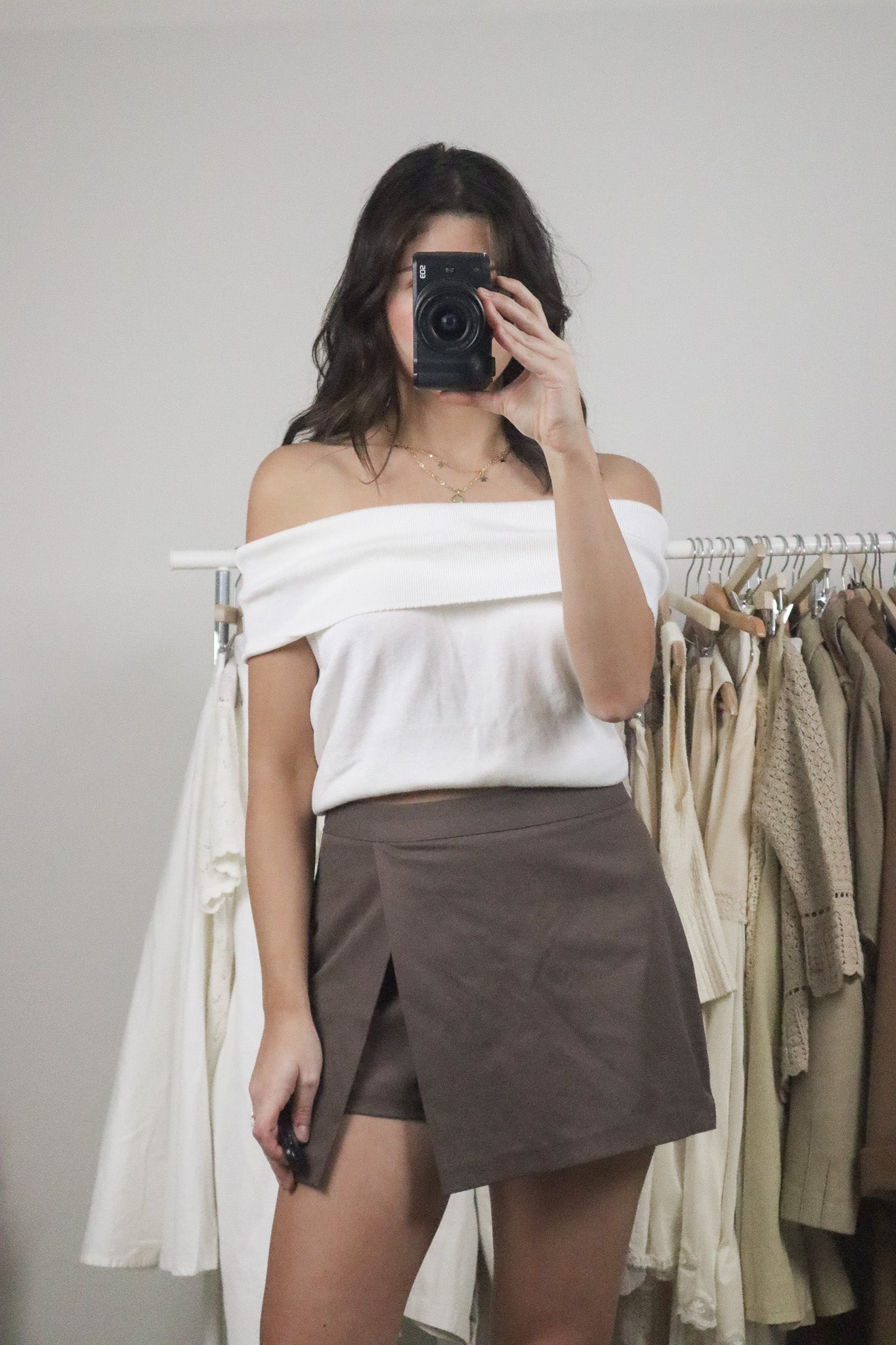 Vintage x Off-Shoulder Top (S/M)