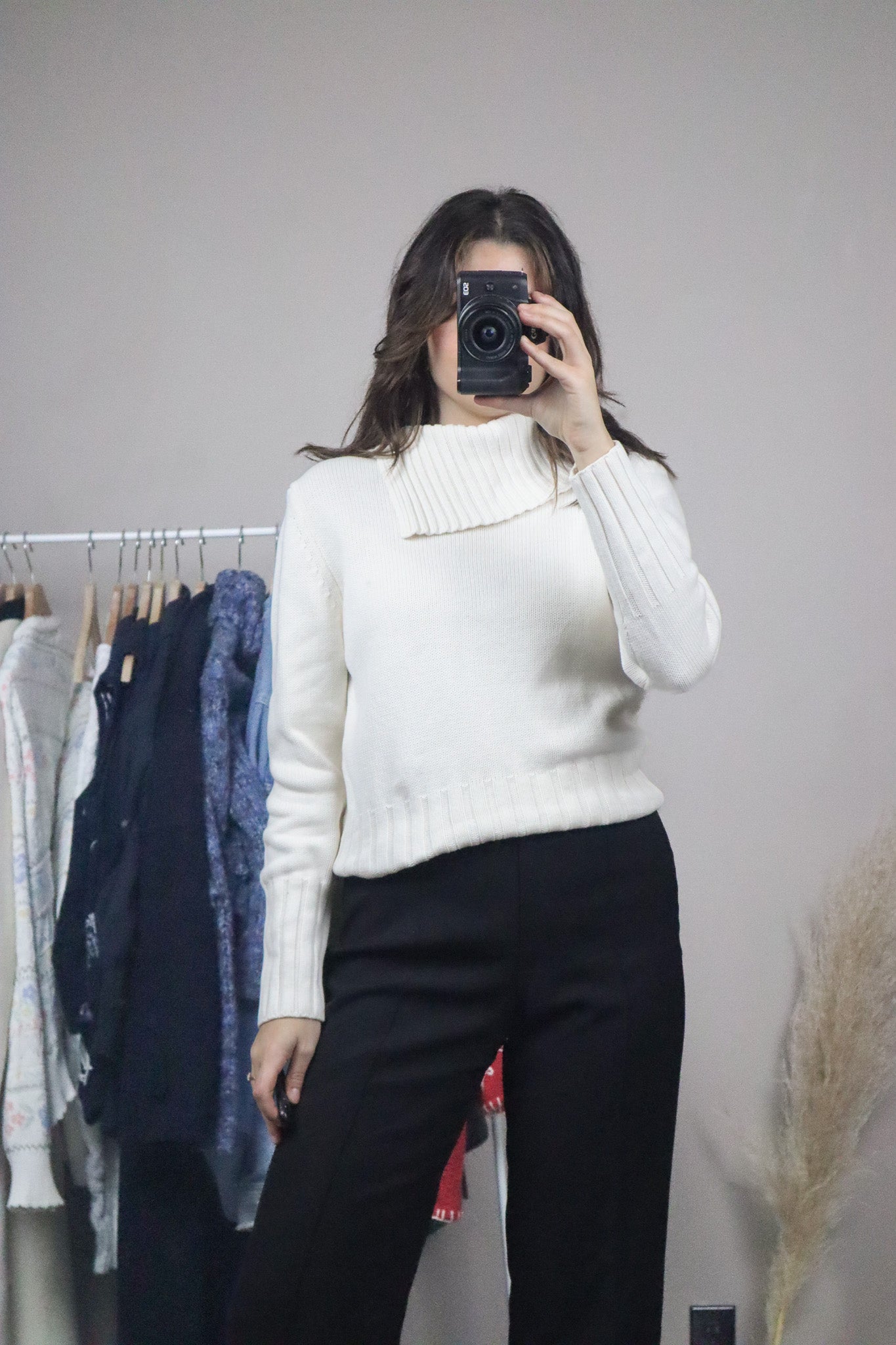 Made in Canada x Vintage x Split Neck Sweater (S)