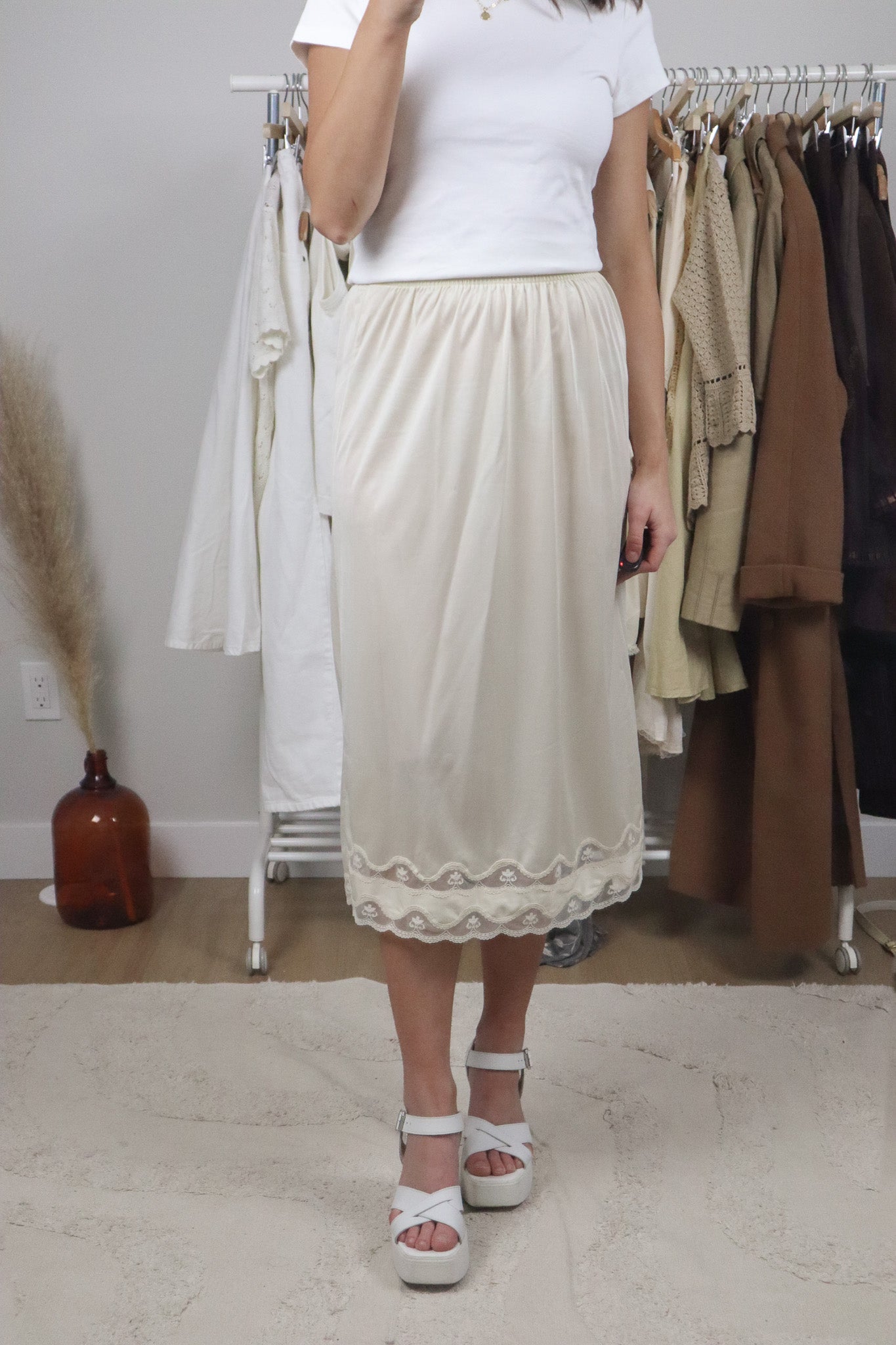 Vintage x Lace Midi Slip Skirt (XS)