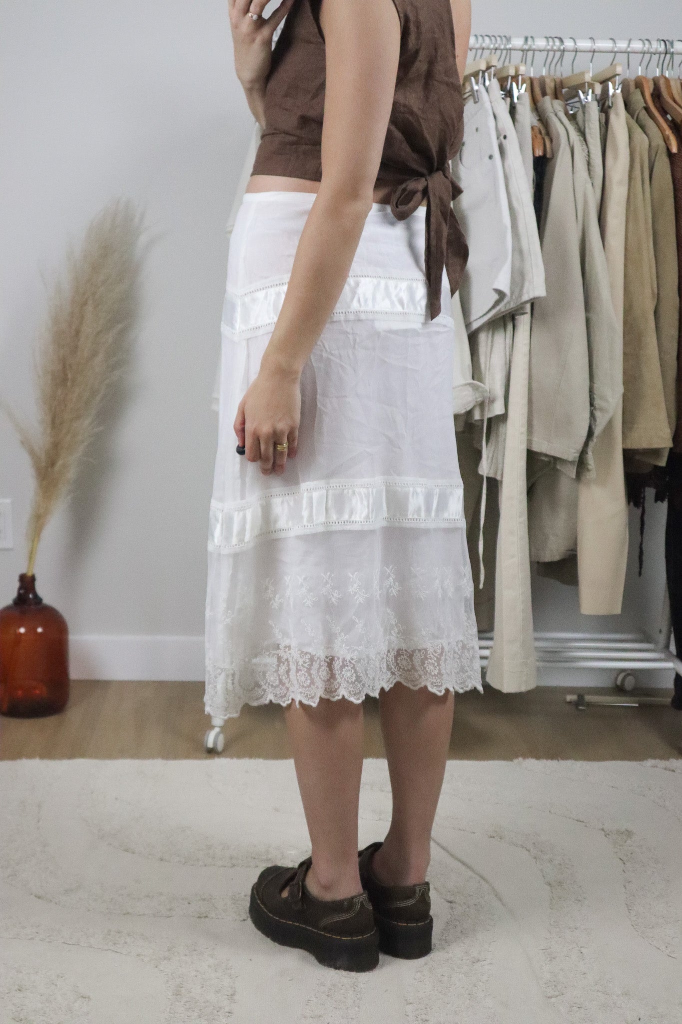 Deadstock x Vintage x April Cornell Midi Lace Tiered Skirt (M)