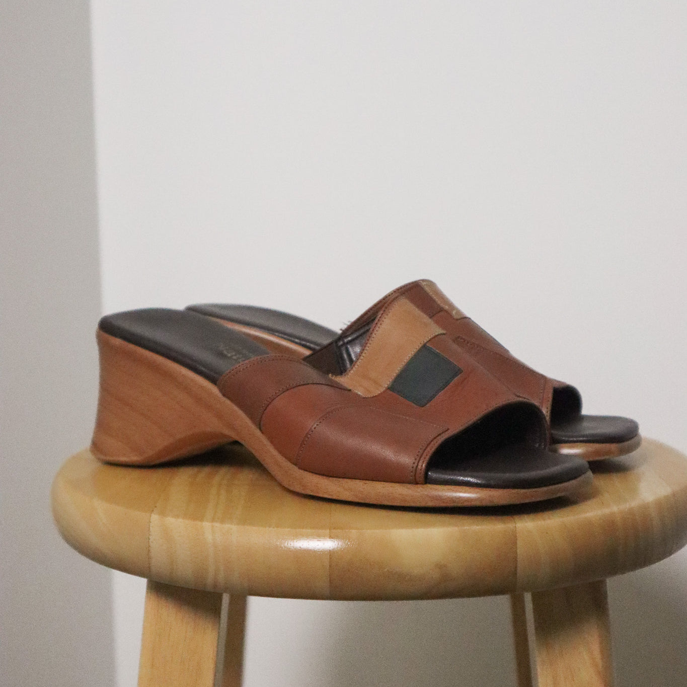 Made in Canada x Vintage x Leather Patchwork Sandals (7-7.5)