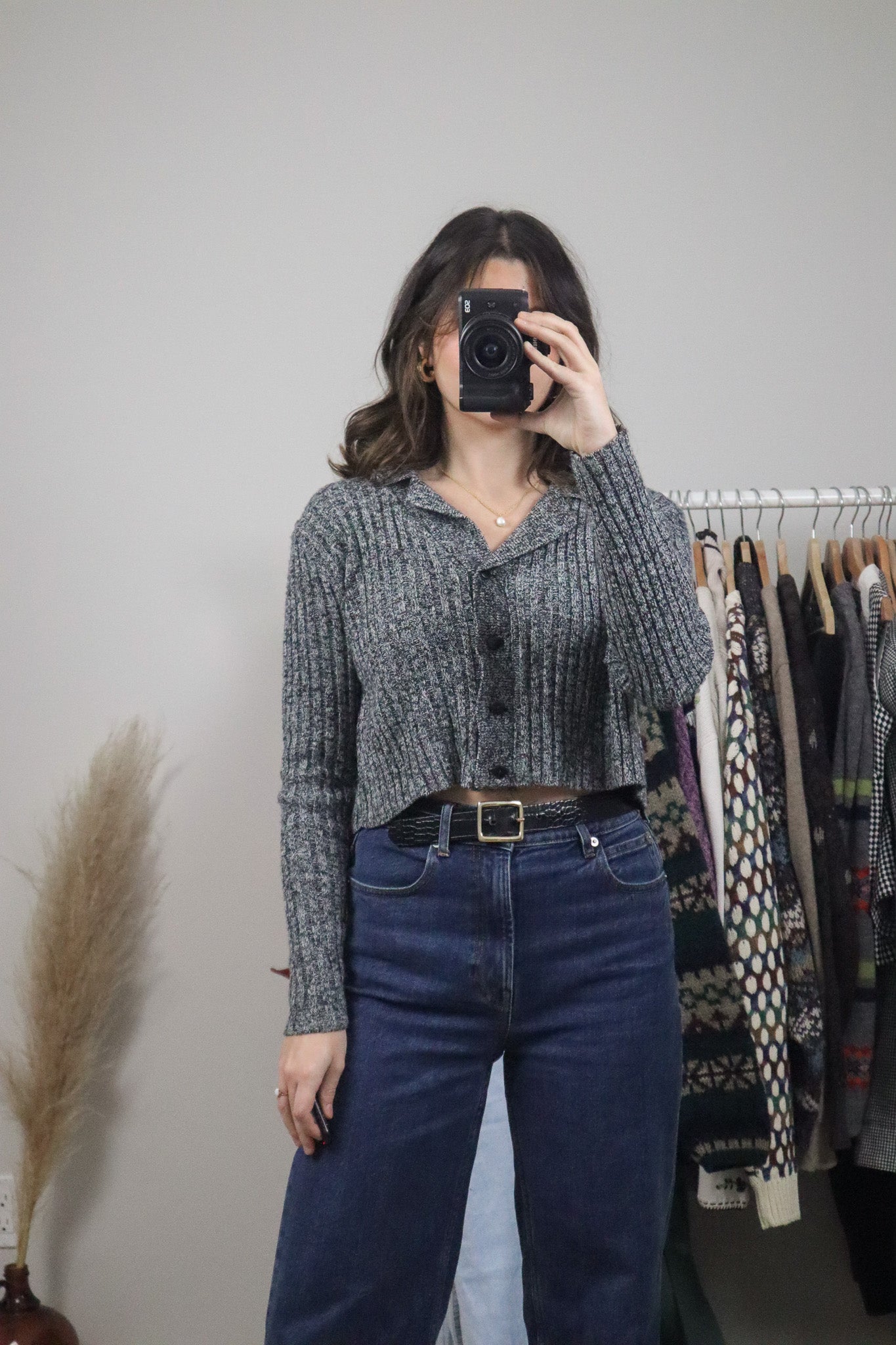 Made in Canada x Vintage x Cropped Button Up Sweater (S/M)