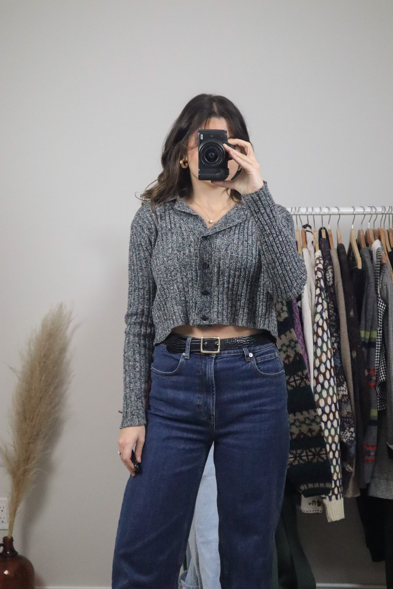 Made in Canada x Vintage x Cropped Button Up Sweater (S/M)