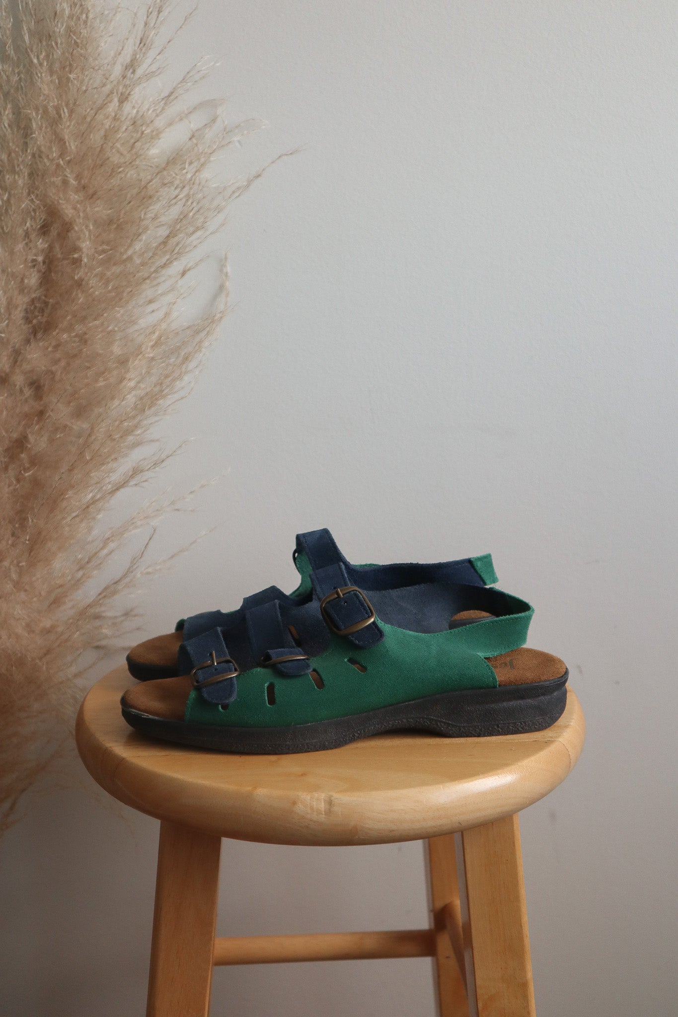 Made in Italy x Vintage x Tow-Toned Suede Sandals (7.5/8)