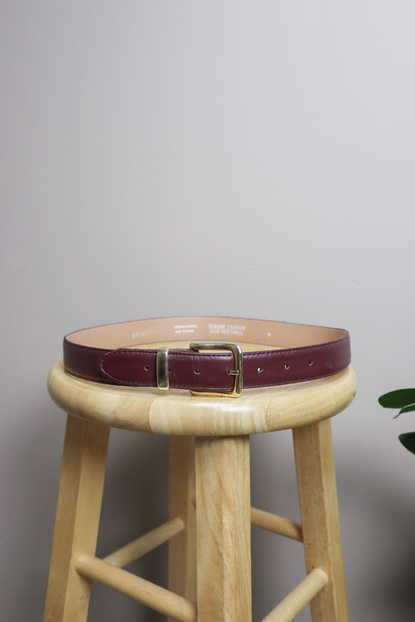 Vintage x Leather Belt (S/M)