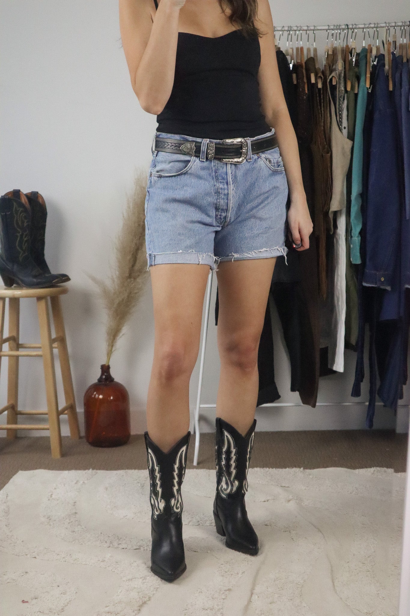 Made in UK x Vintage x Levi's 501 Cut Off Shorts (8)