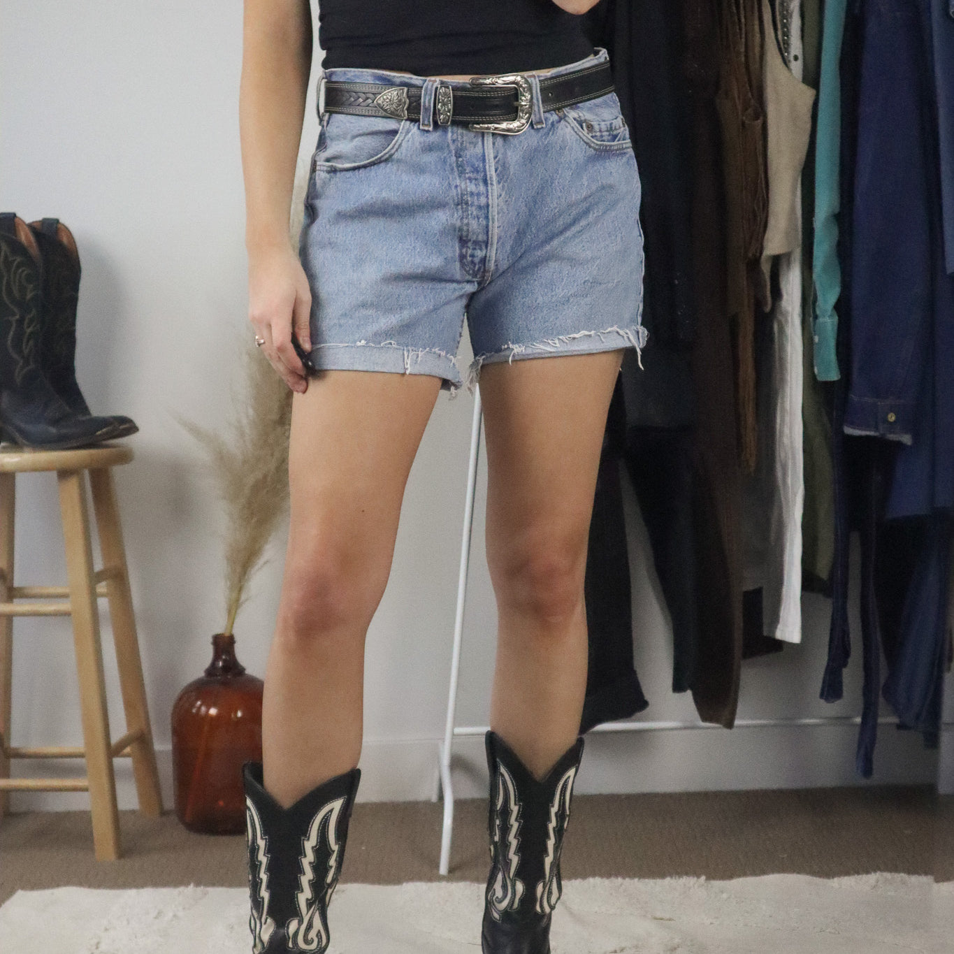 Made in UK x Vintage x Levi's 501 Cut Off Shorts (8)