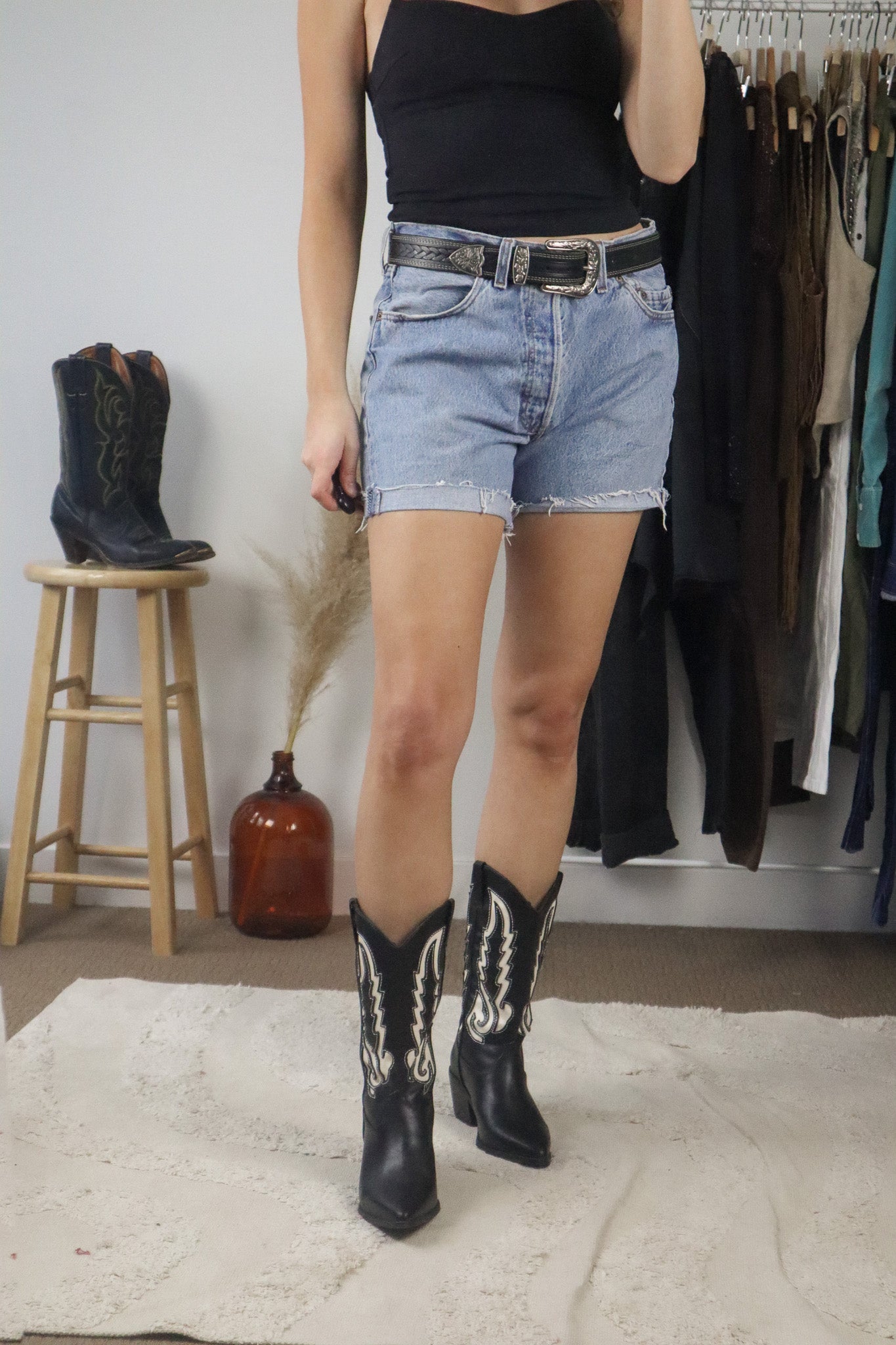Made in UK x Vintage x Levi's 501 Cut Off Shorts (8)