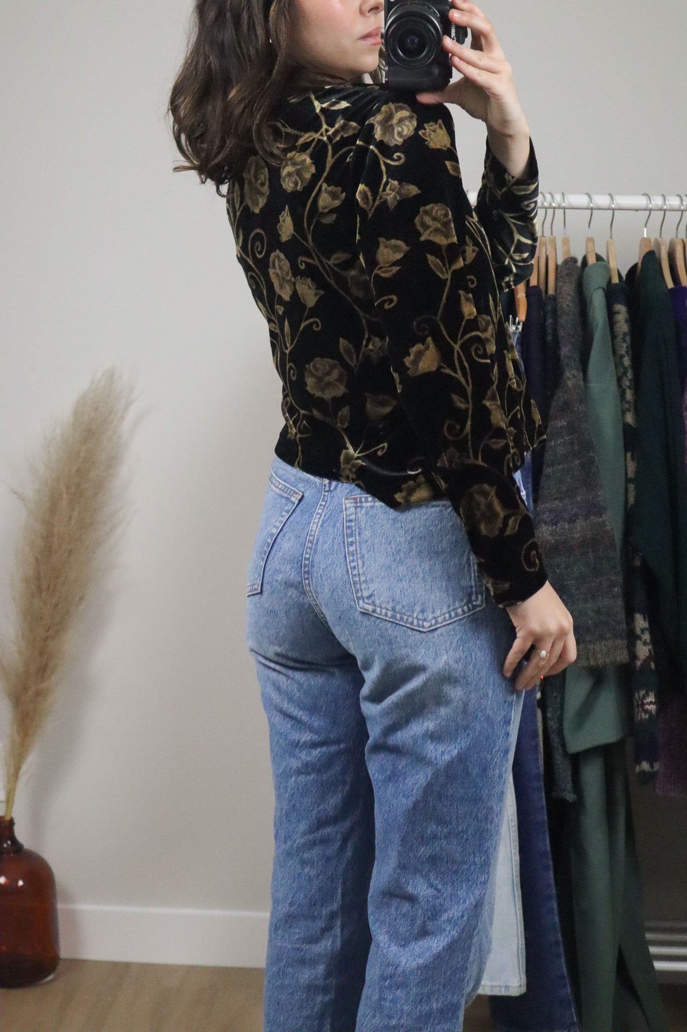 Made in Canada x Vintage x Velvet Patterned Button Up (S)