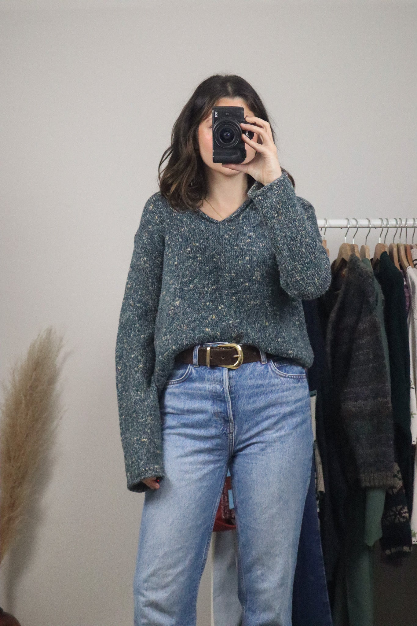 Vintage x Wool Blend Speckeld V-Neck Sweater (M)