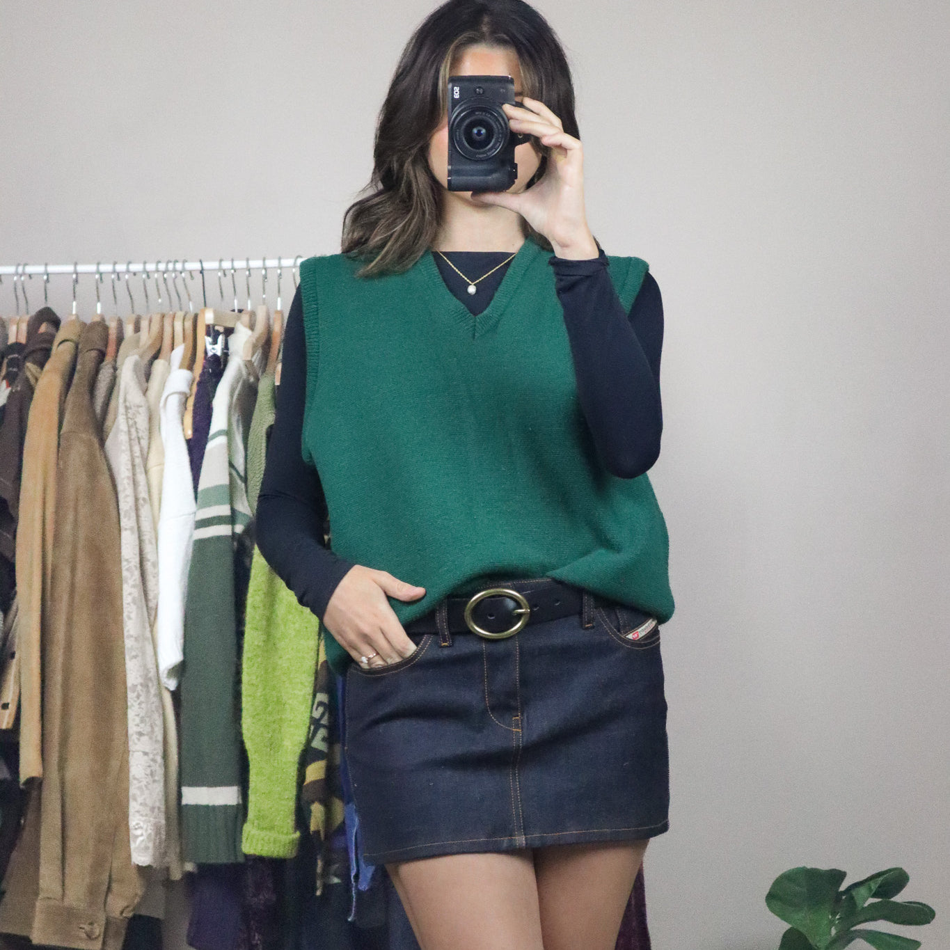 Made in Canada x Vintage x 70s Wool Blend Sweater Vest (L)