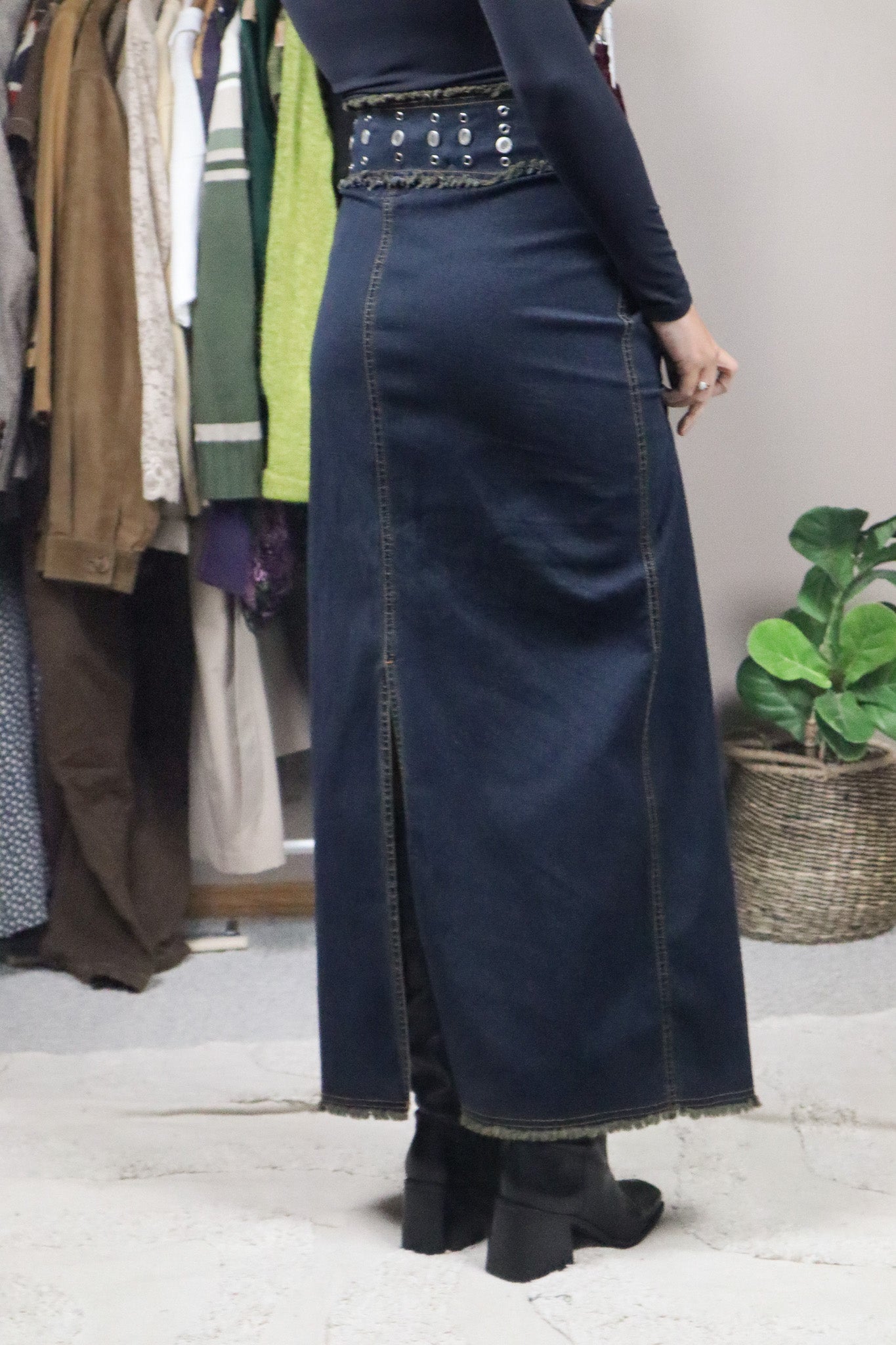 Vintage x Denim Belted Skirt (31)