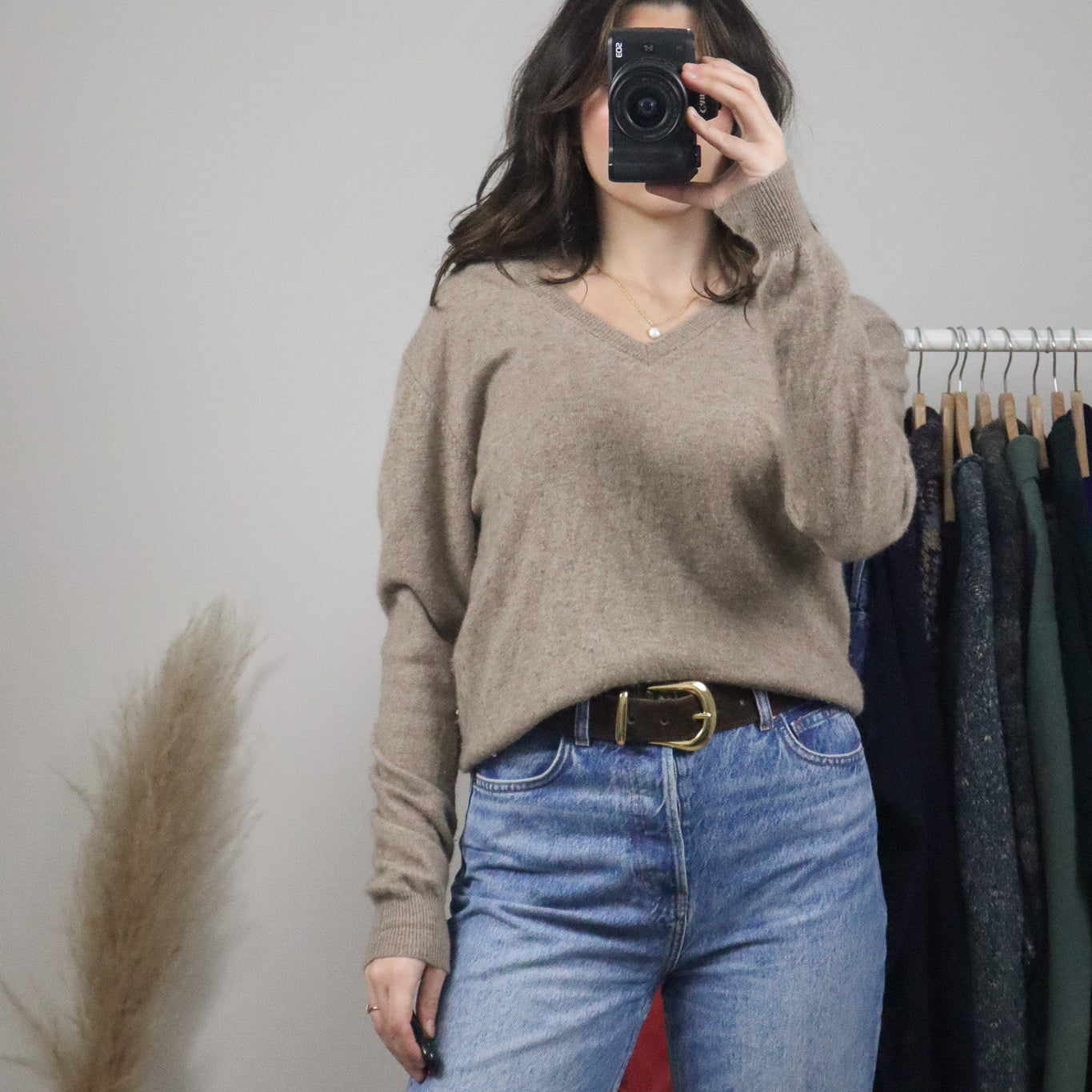 Vintage x Cashmere V-Neck (M)
