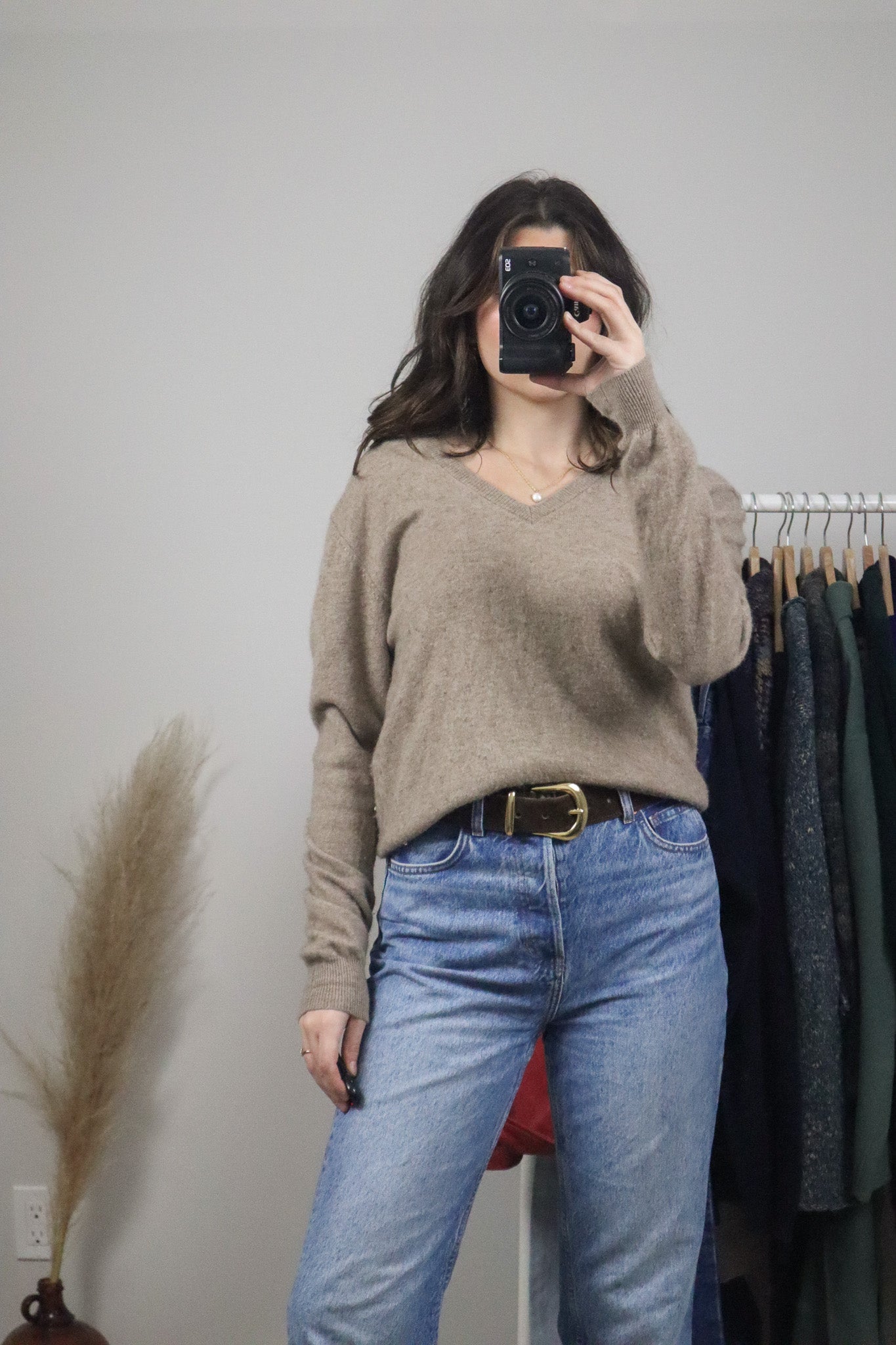 Vintage x Cashmere V-Neck (M)