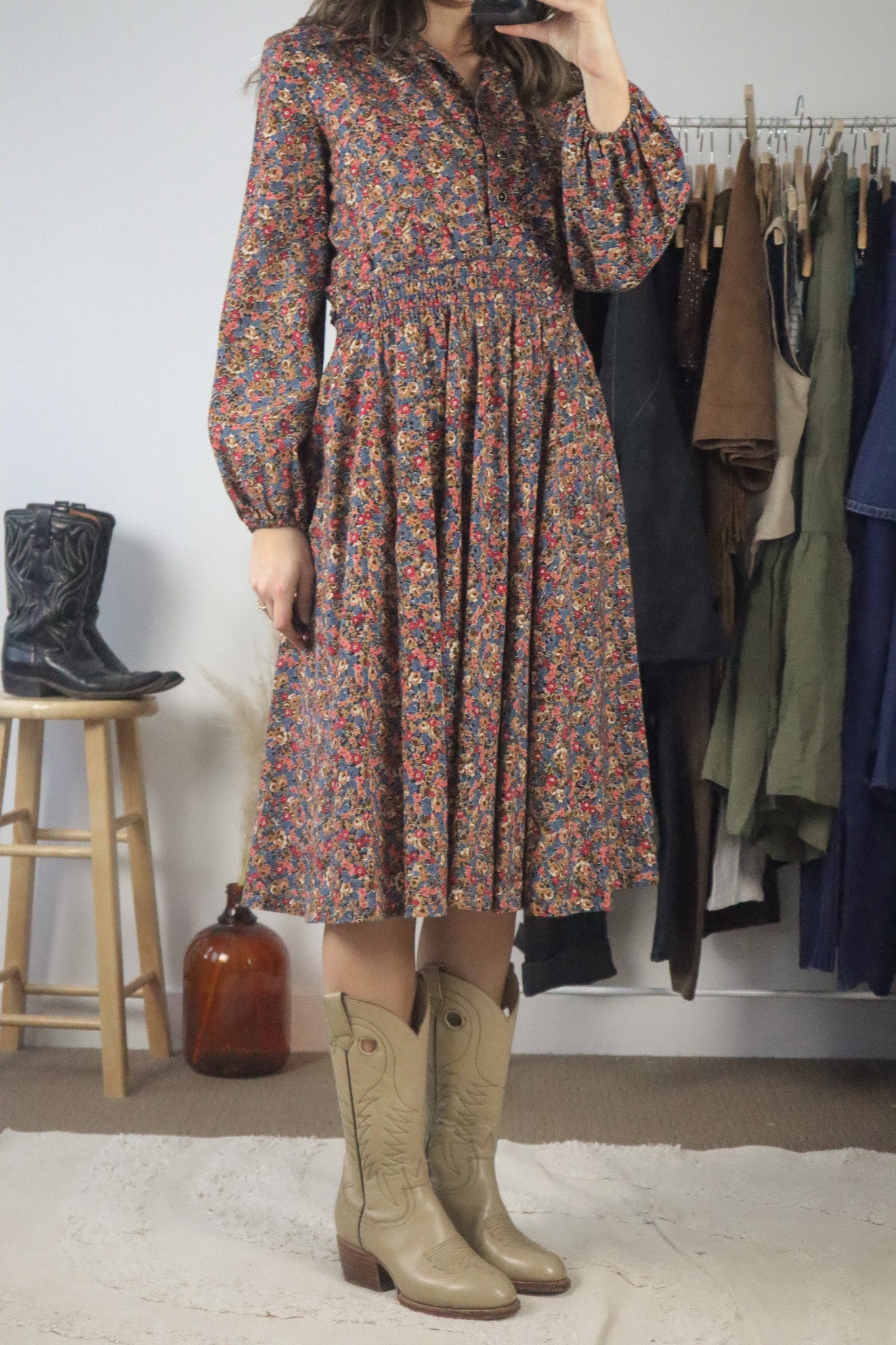 Made in Canada x Vintage x Floral Midi Dress (M)