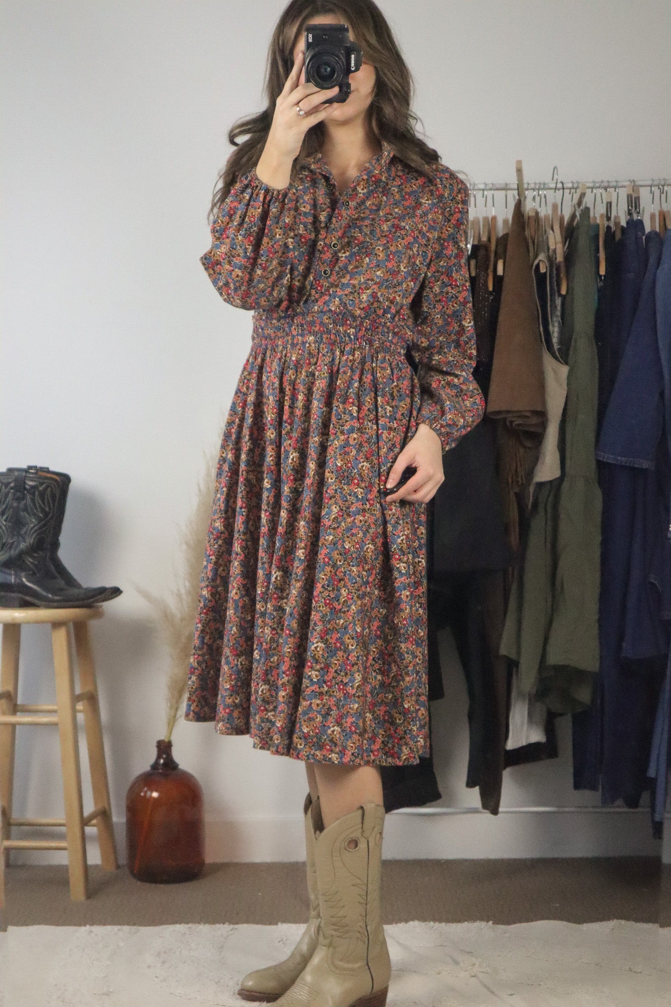 Made in Canada x Vintage x Floral Midi Dress (M)