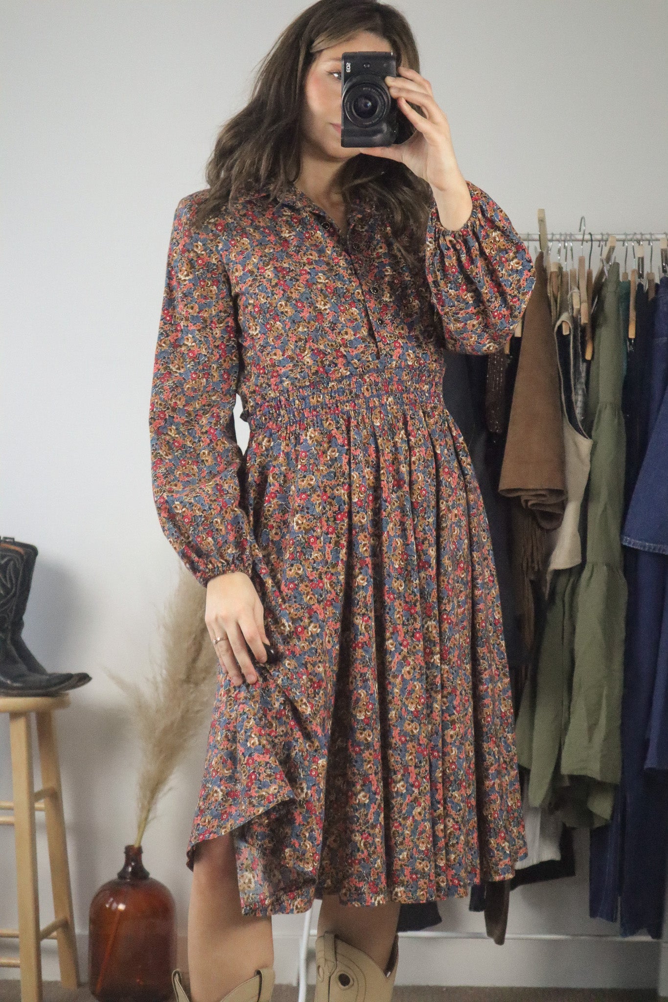 Made in Canada x Vintage x Floral Midi Dress (M)