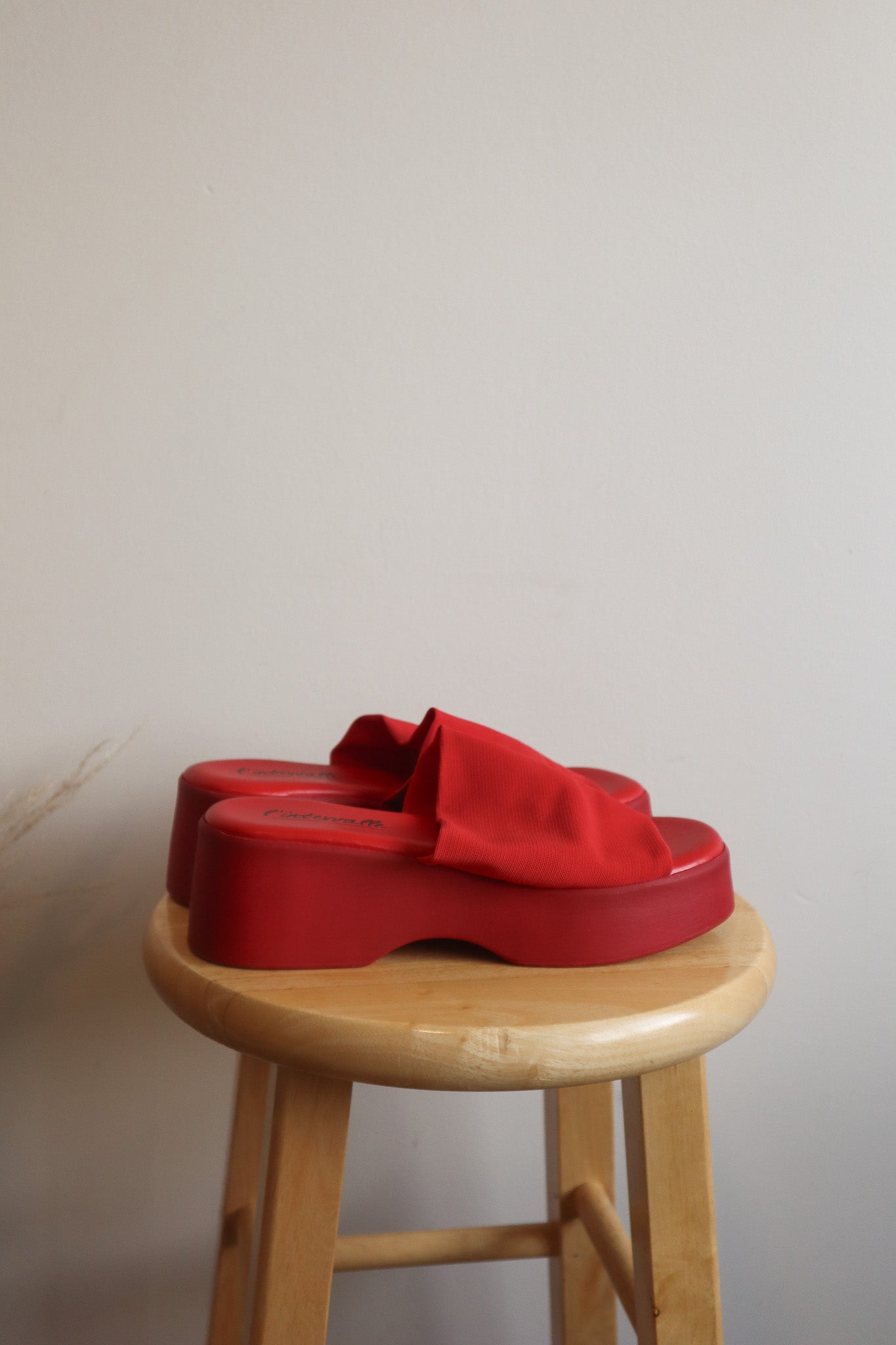 Made in Italy x Platform Sandals (7.5)