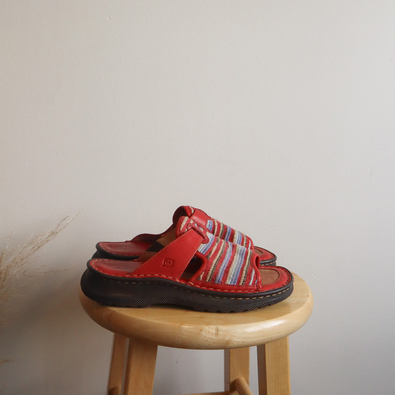 Vintage x Leather/Fabric Slides (6/6.5)