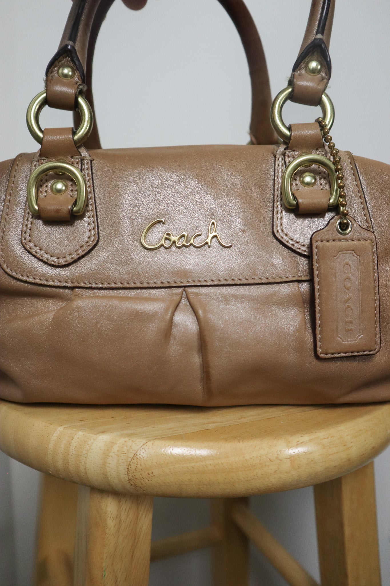 Vintage x Leather Coach Bag