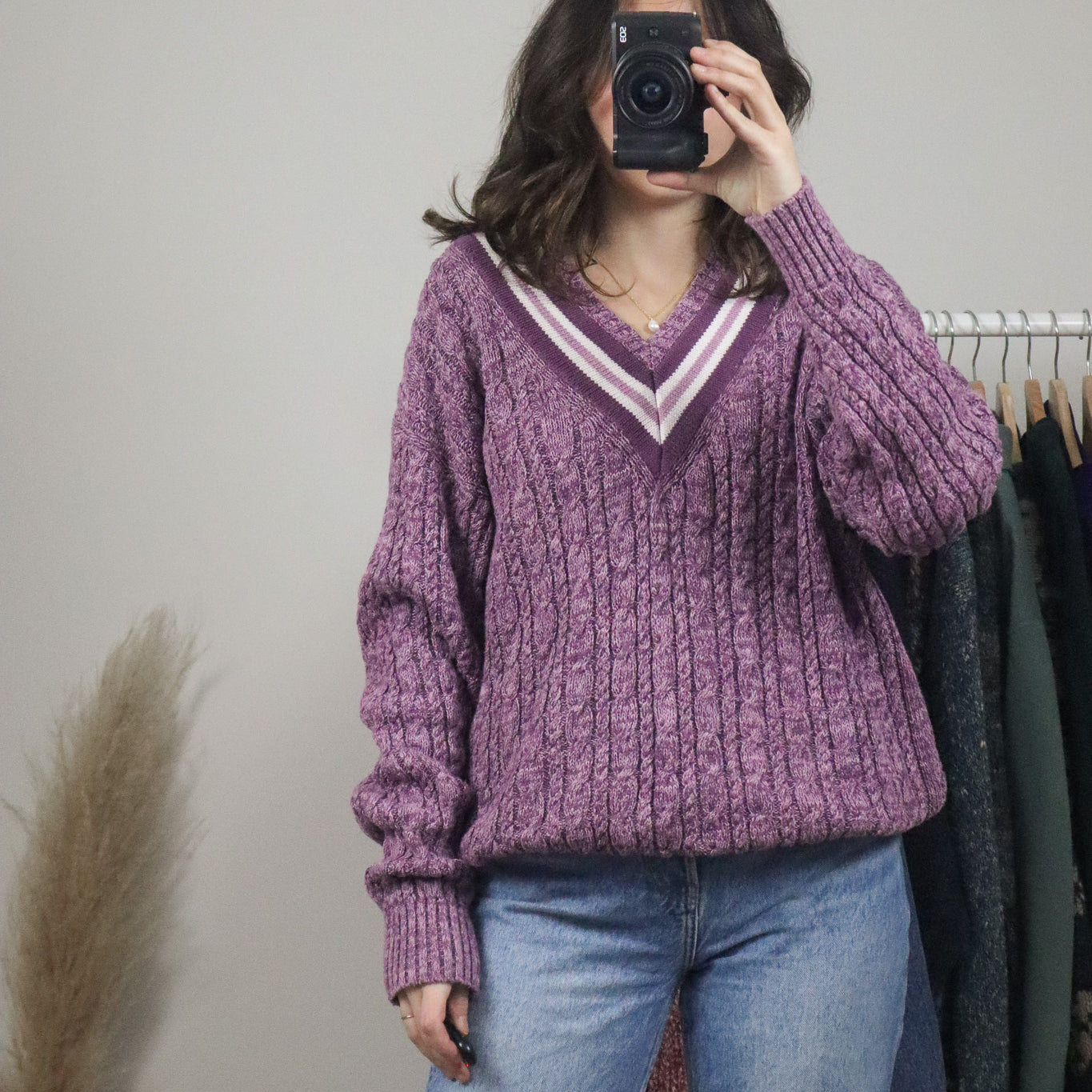Vintage x V-Neck Sweater (L)