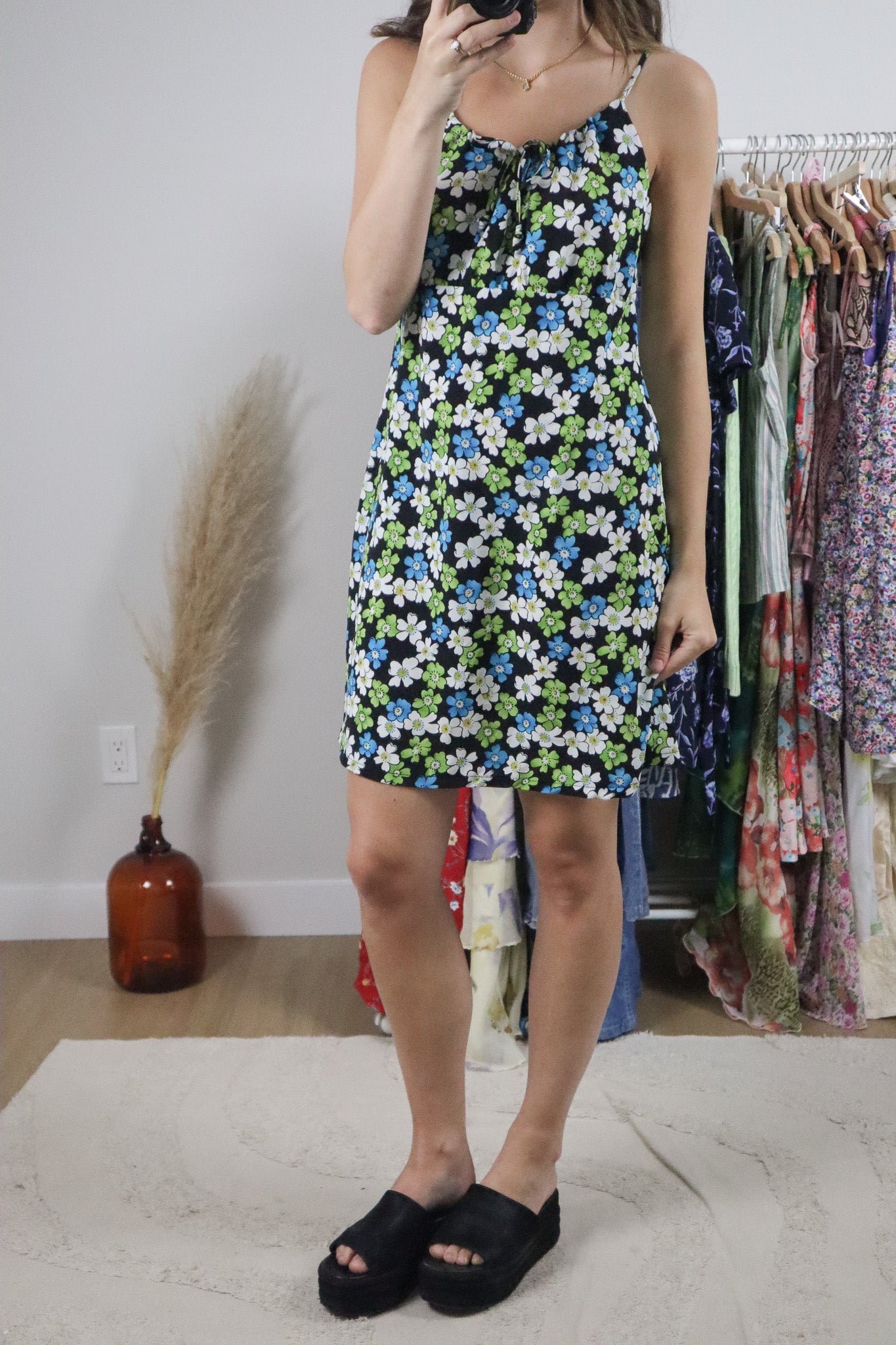 Made in Canada x Vintage x Floral Mini Dress (8)