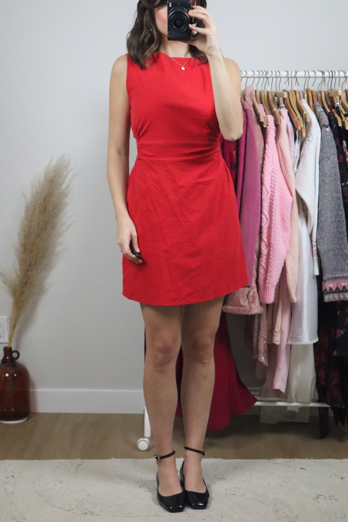 Modern x Cut-Out Dress (S)