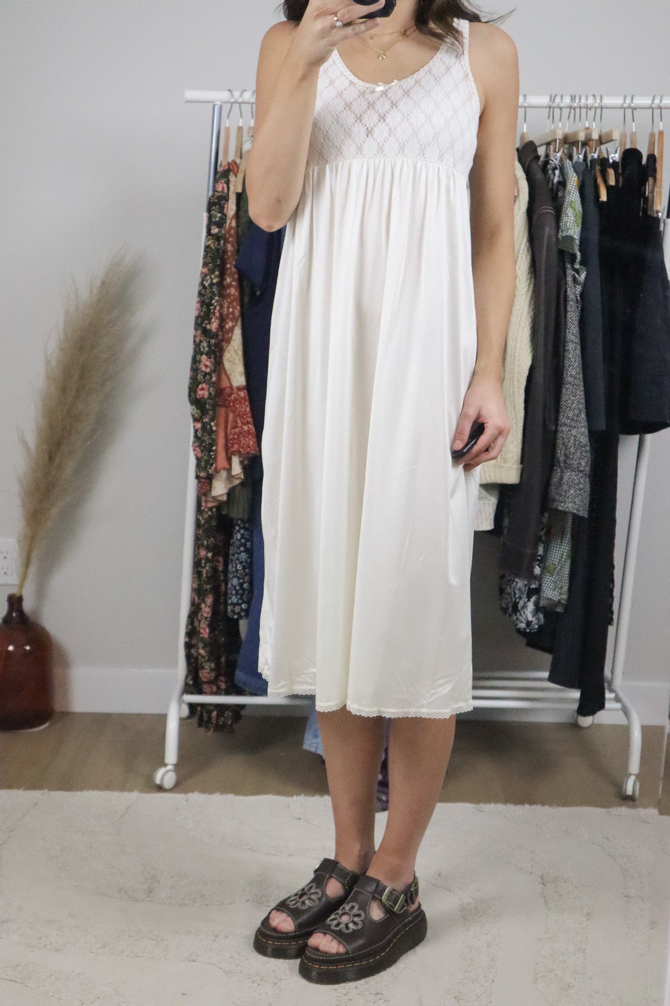Made in Canada x Vintage x Lace Slip Dress (S)