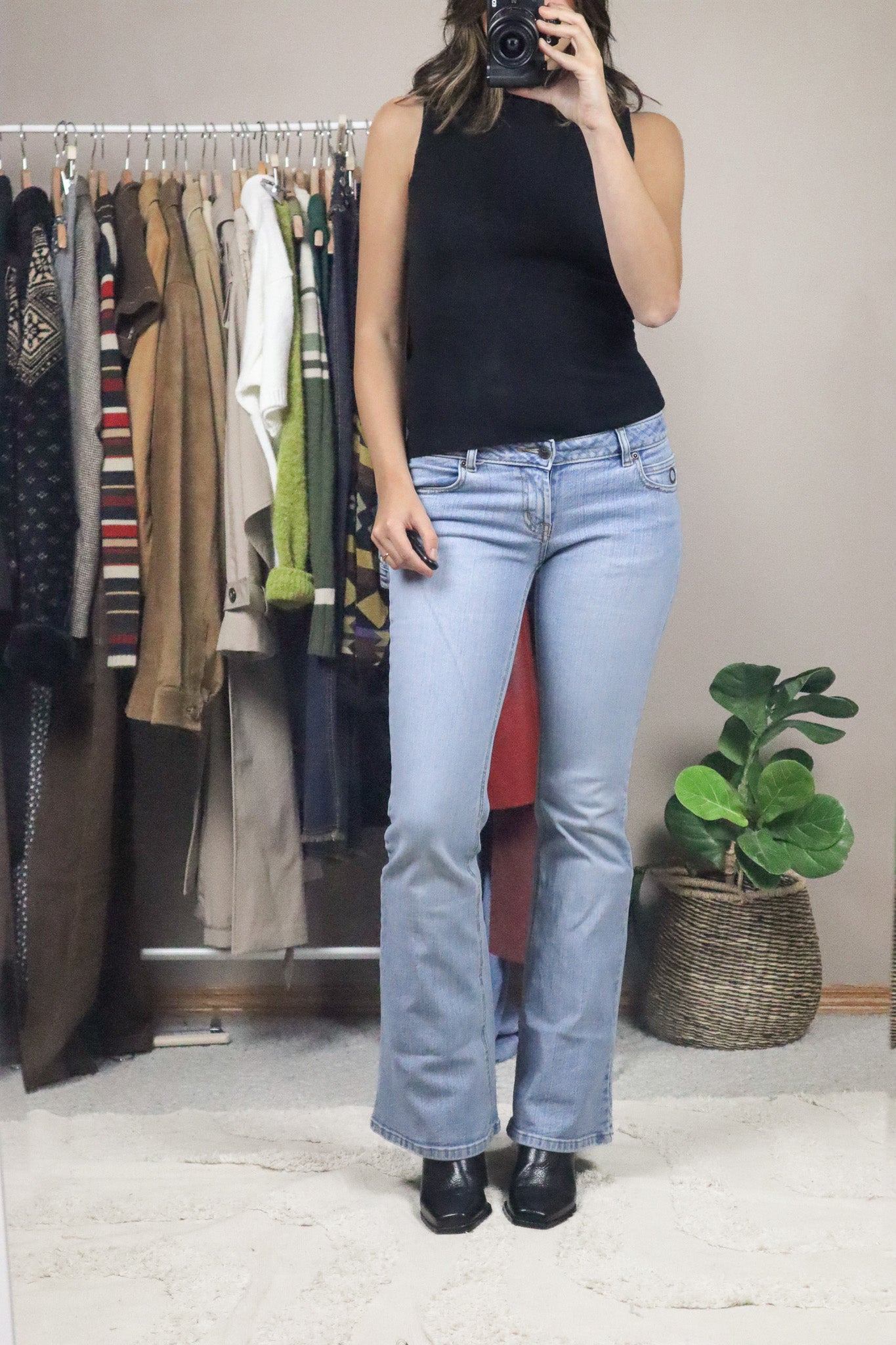 Vintage x Y2k x Lowrise Flare Jeans (2)