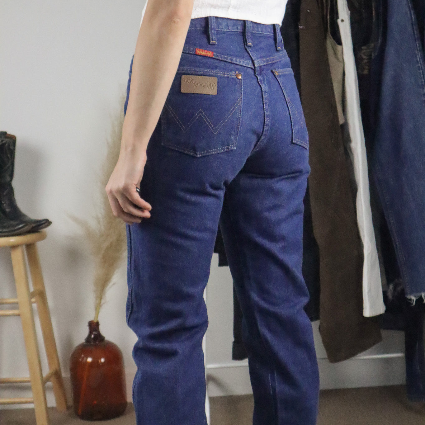Vintage x Wrangler Jeans (2/4)