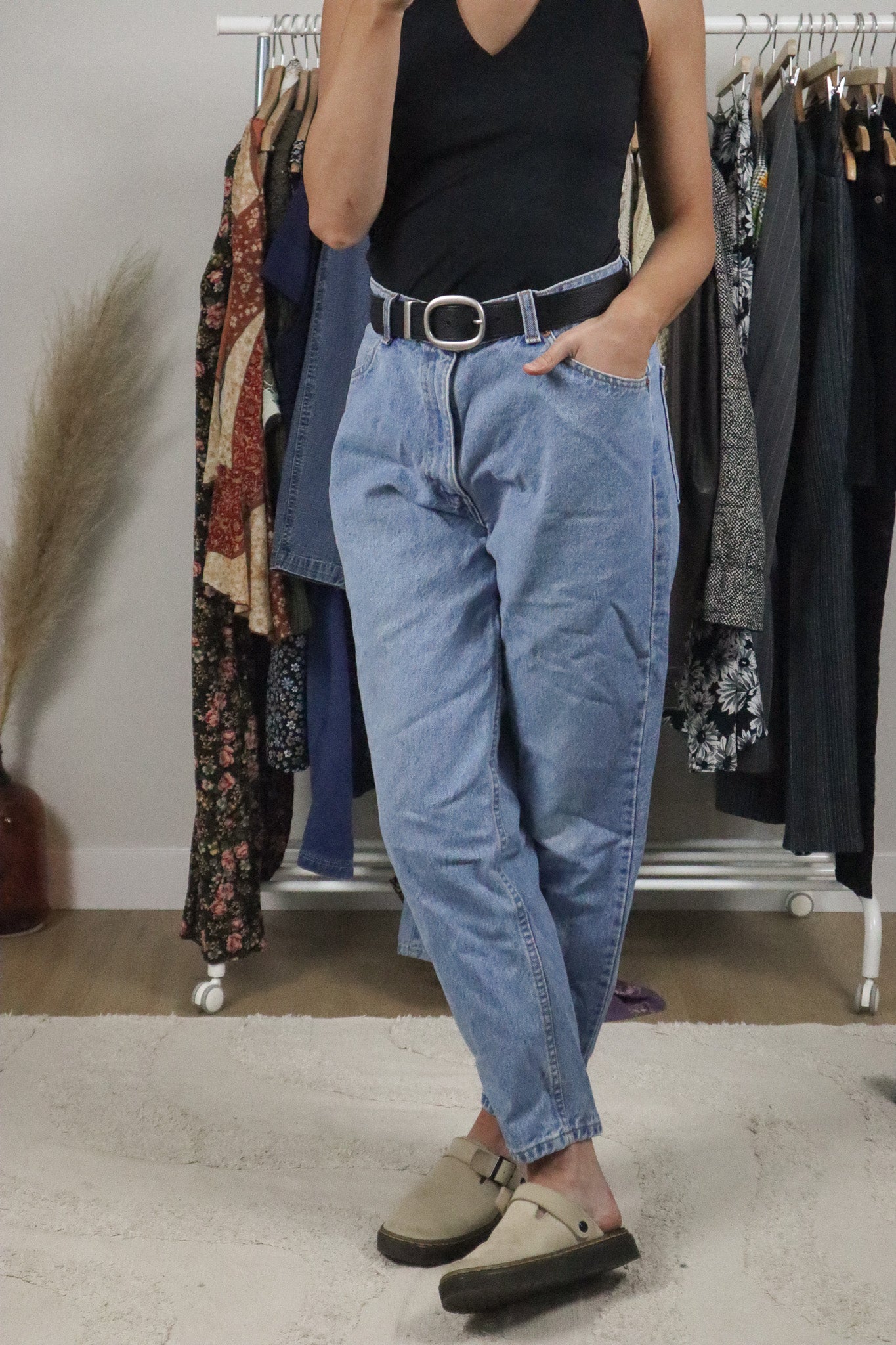 Vintage x Levi's Mom Jeans (30)