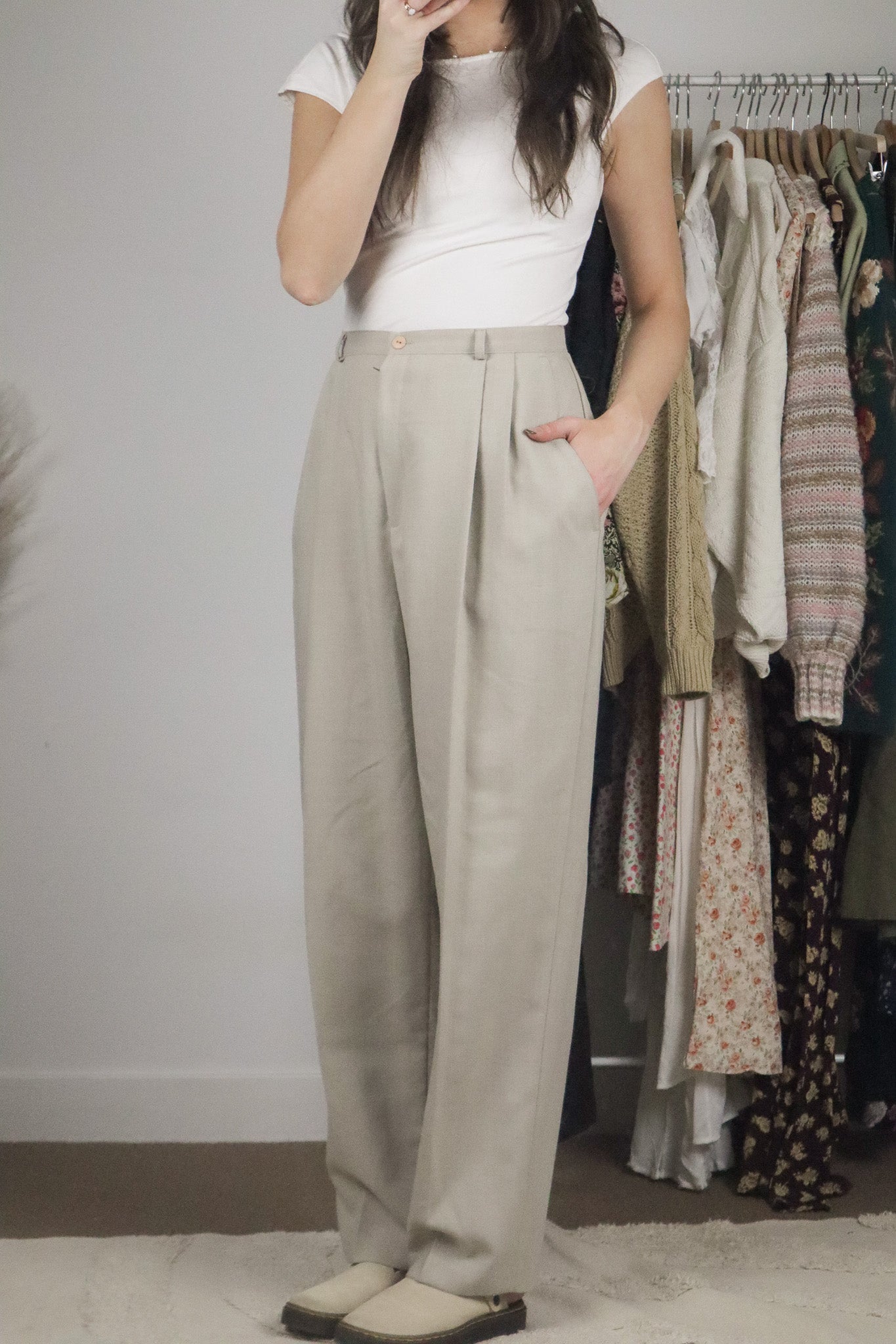 Made in Canada x Vintage x Pleated Trousers (31)