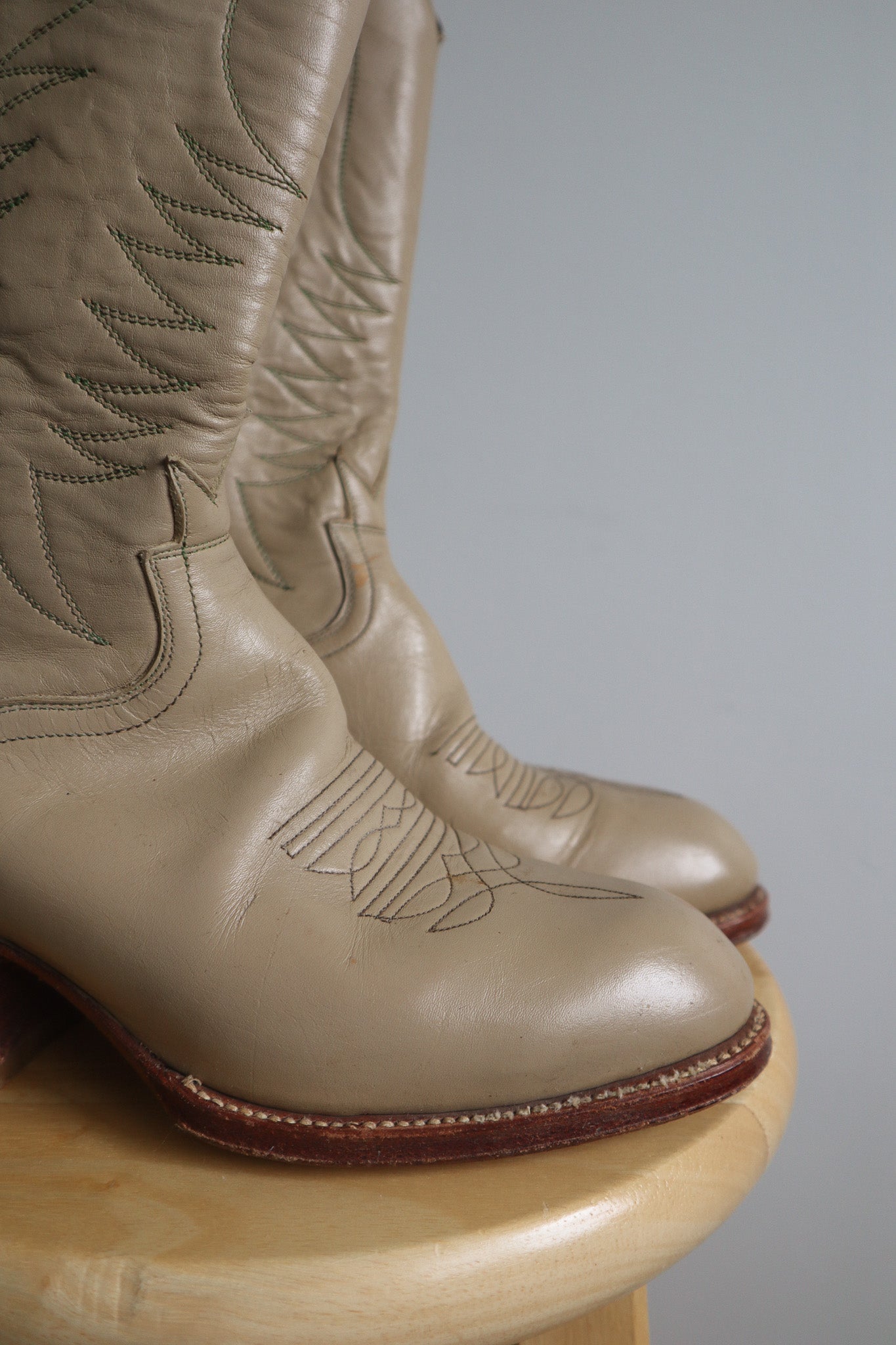 Vintage x Leather Cowboy Boots (W9.5)