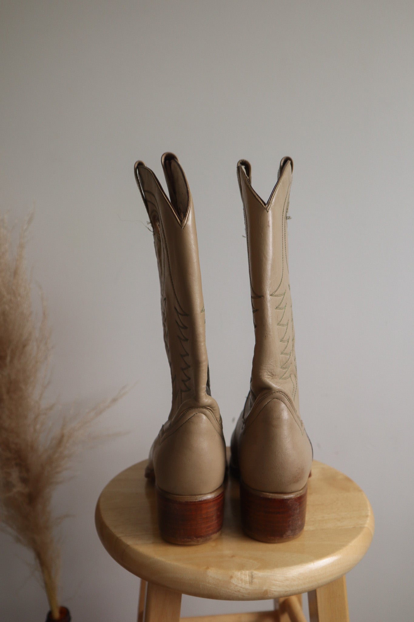 Vintage x Leather Cowboy Boots (W9.5)